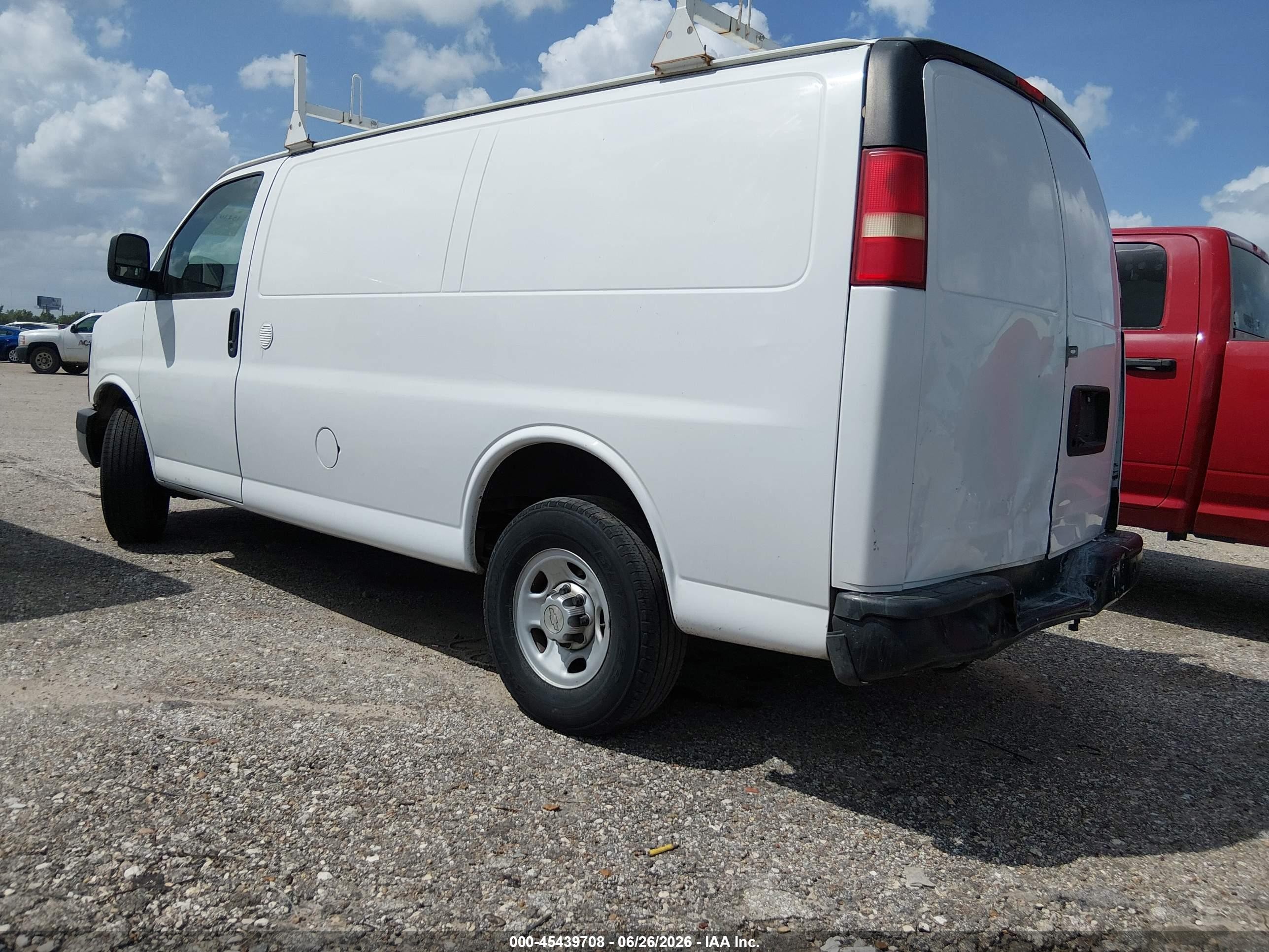 2014 Chevrolet Express 2500 Work Van White vin: 1GCWGFCA1E1209844