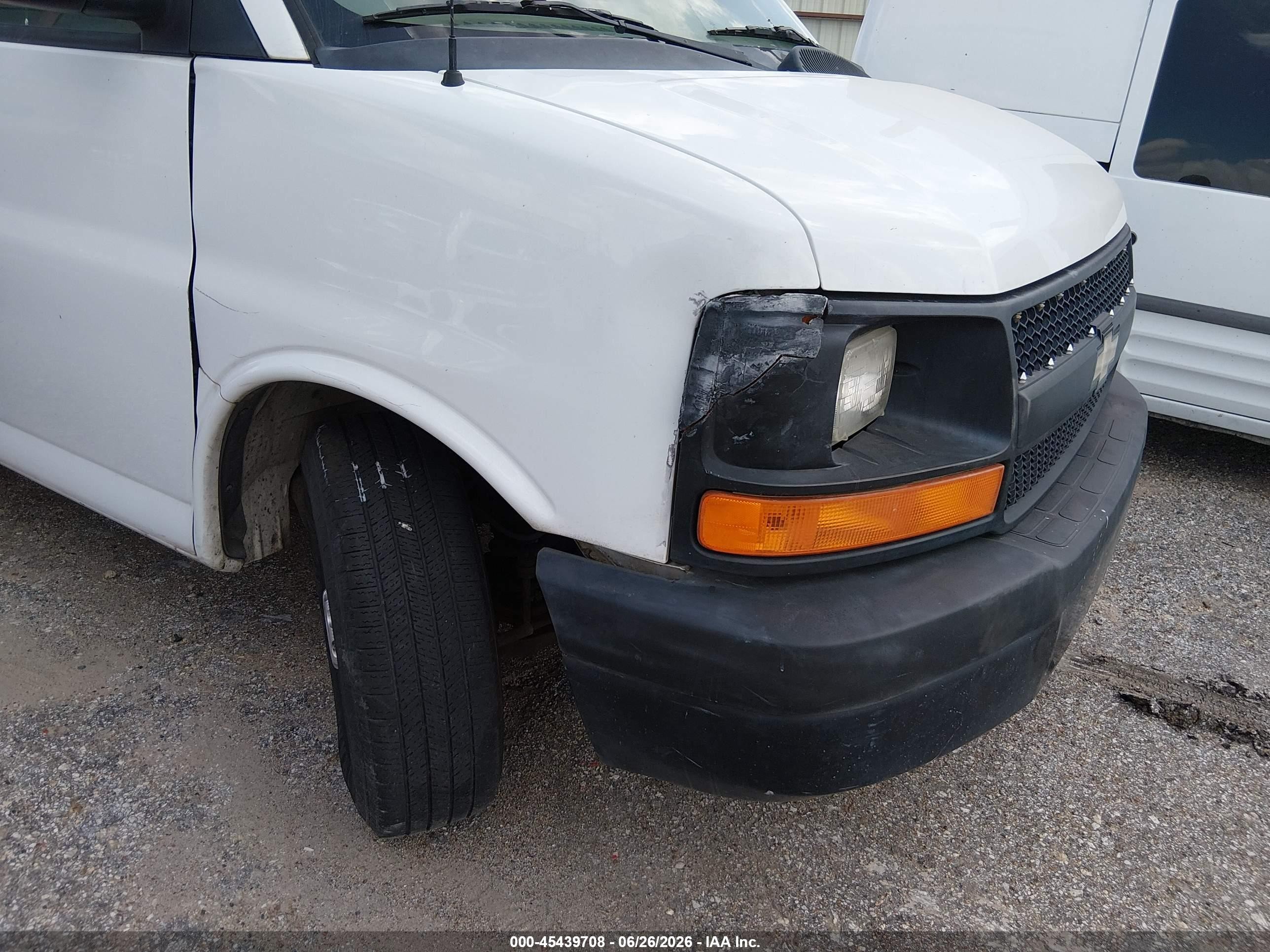 2014 Chevrolet Express 2500 Work Van White vin: 1GCWGFCA1E1209844