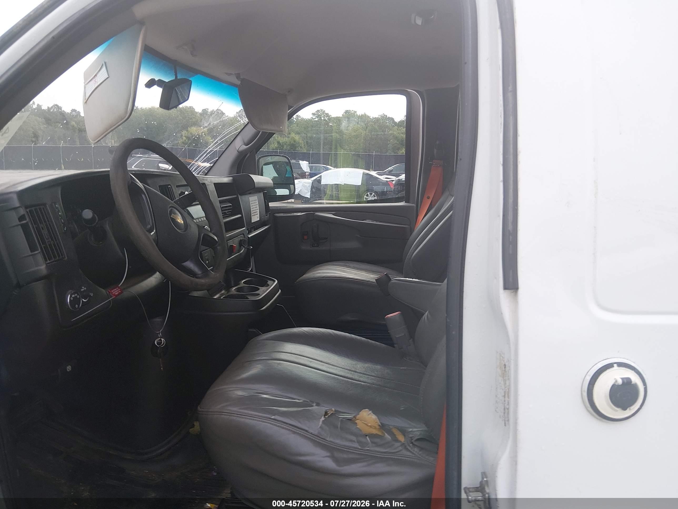 2014 Chevrolet Express 2500 Work Van Белый vin: 1GCWGFCA2E1159732