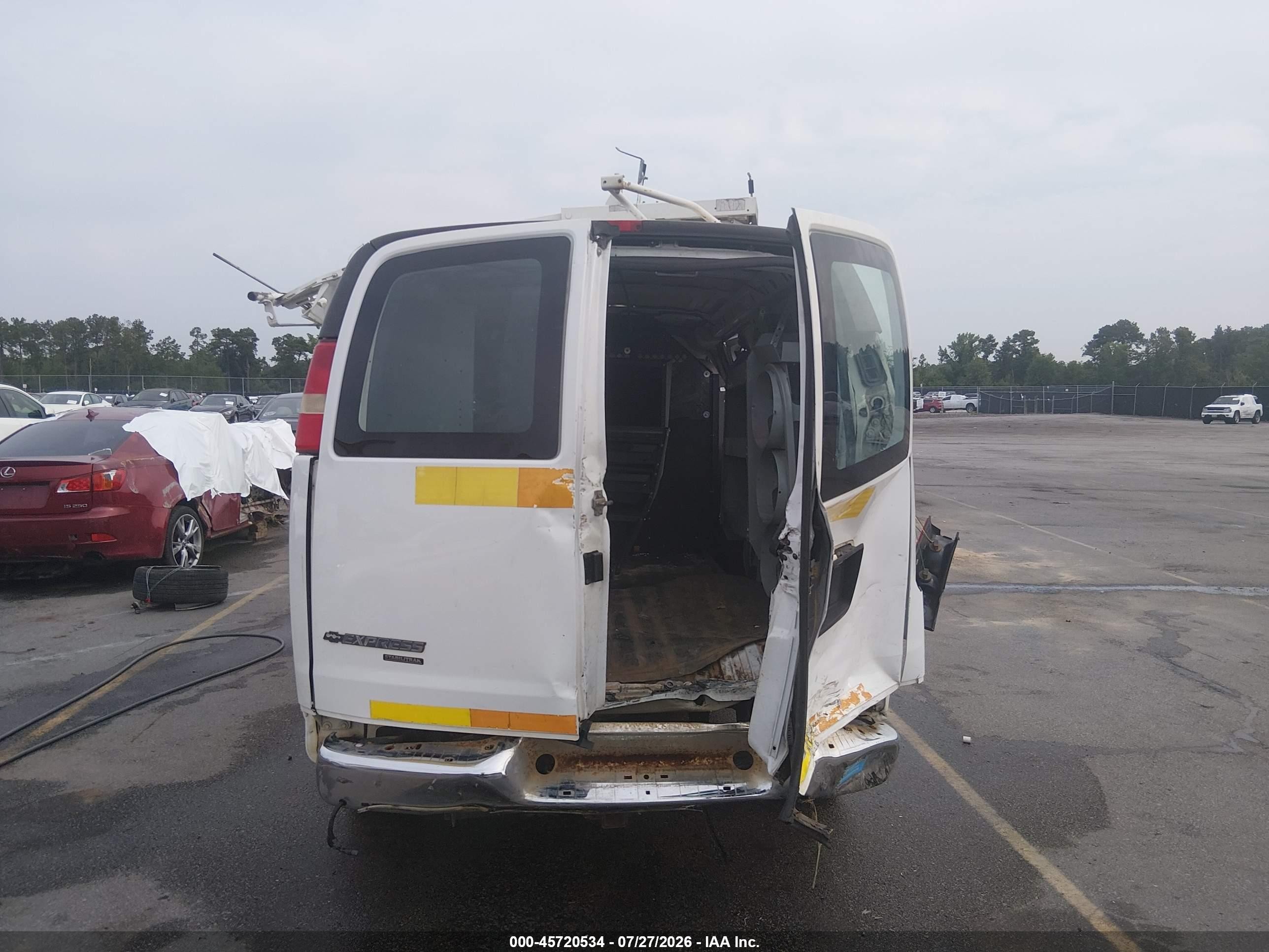 2014 Chevrolet Express 2500 Work Van Белый vin: 1GCWGFCA2E1159732