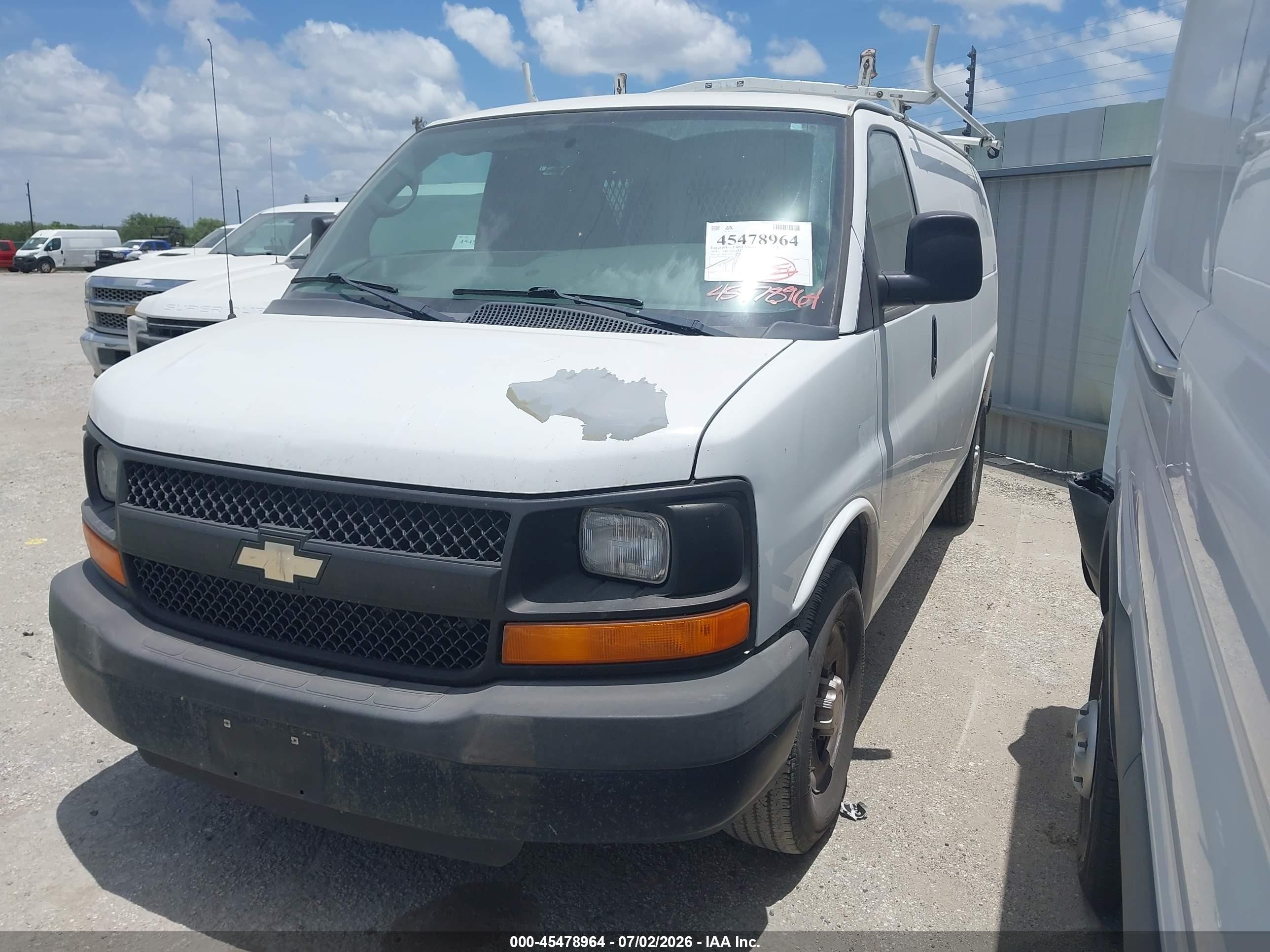 2014 Chevrolet Express 2500 Work Van White vin: 1GCWGFCA4E1140339