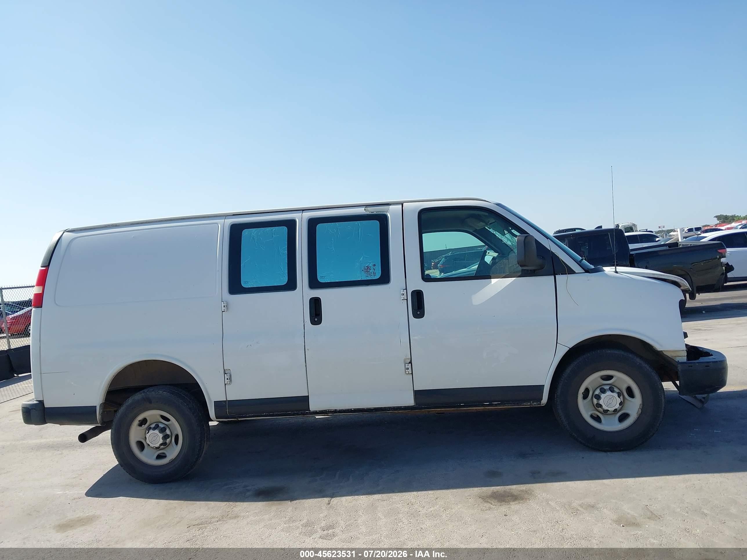 2014 Chevrolet Express 2500 Work Van White vin: 1GCWGFCA4E1207831