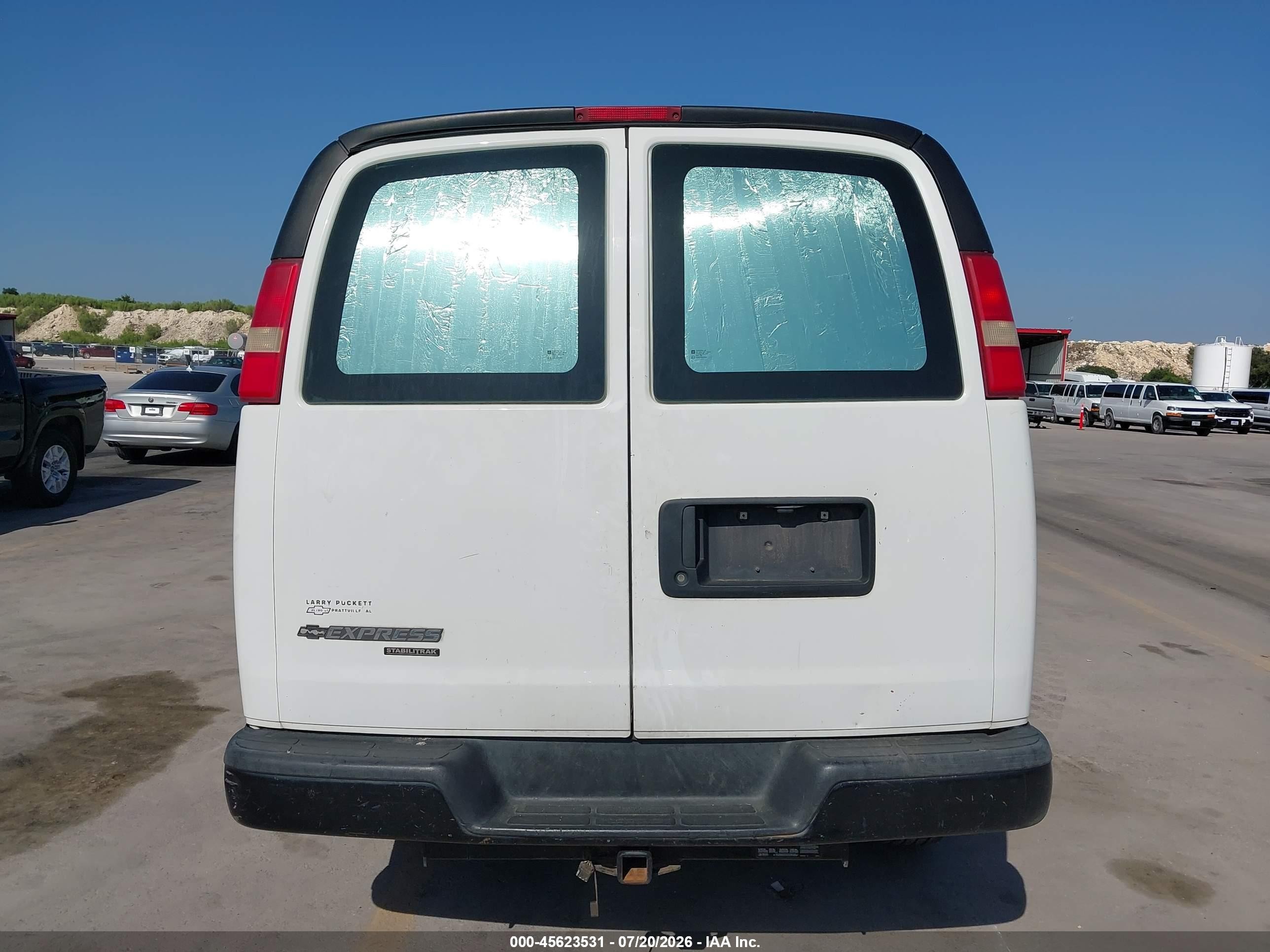 2014 Chevrolet Express 2500 Work Van White vin: 1GCWGFCA4E1207831