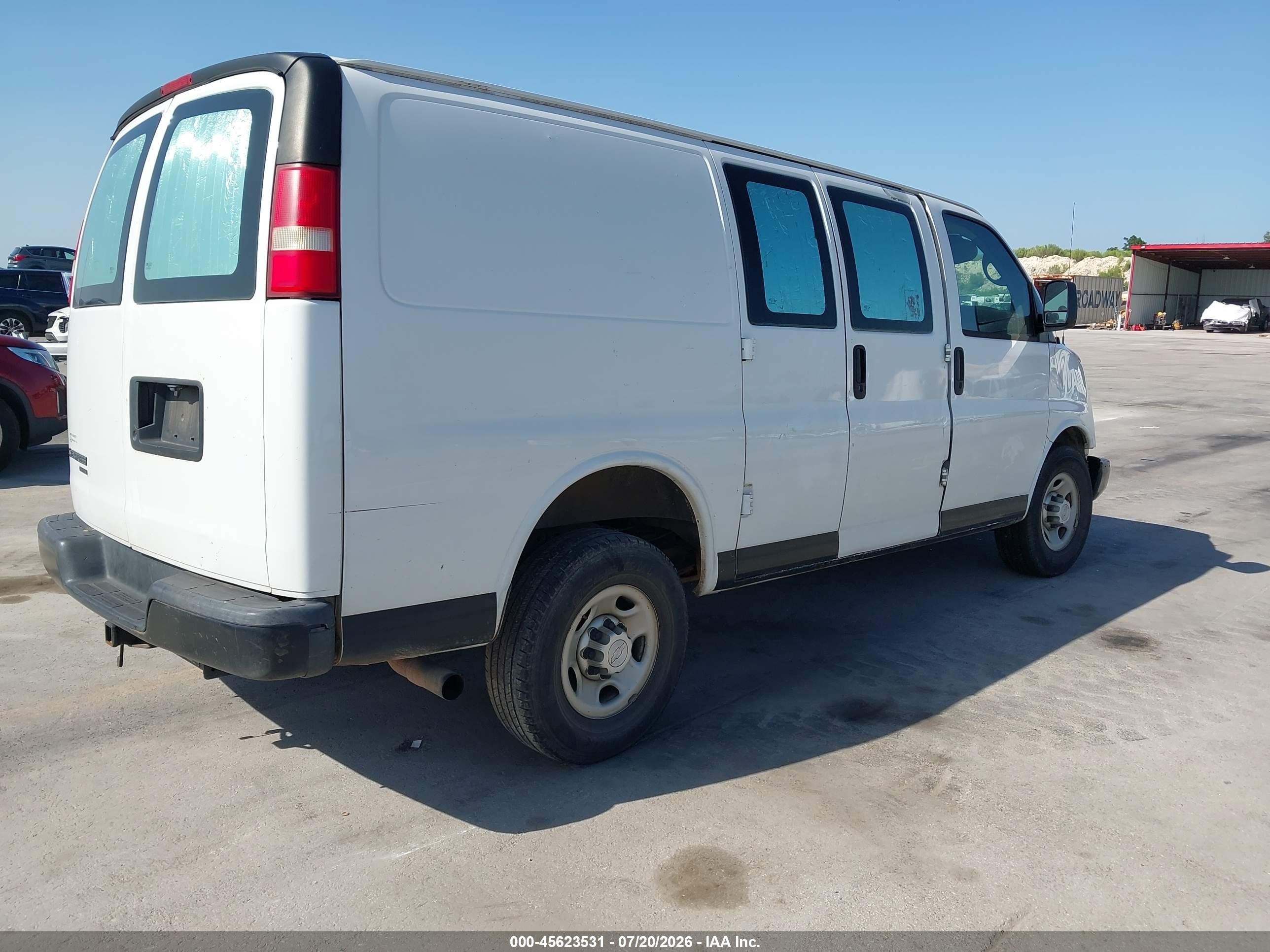 2014 Chevrolet Express 2500 Work Van White vin: 1GCWGFCA4E1207831