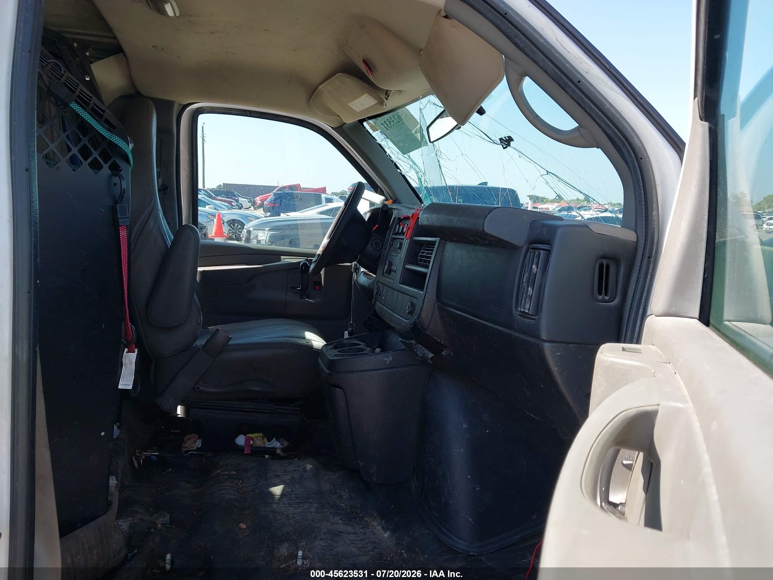 2014 Chevrolet Express 2500 Work Van White vin: 1GCWGFCA4E1207831