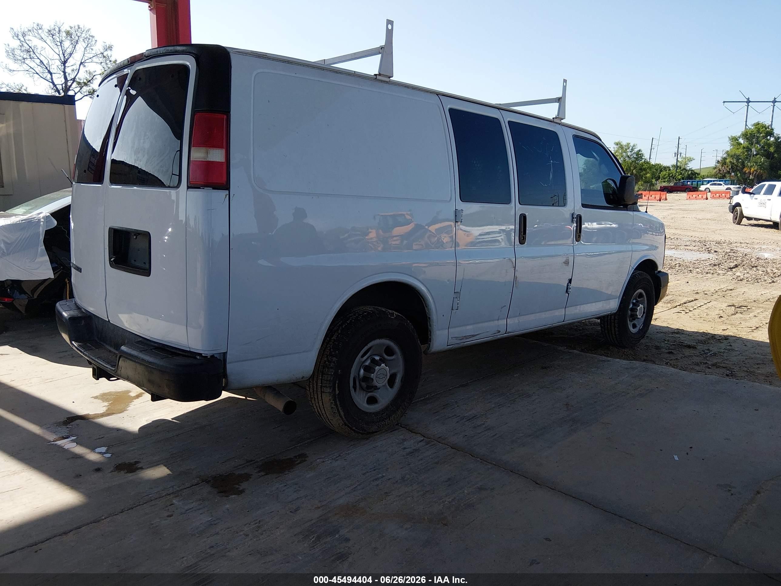 2014 Chevrolet Express 2500 Work Van White vin: 1GCWGFCA4E1214200