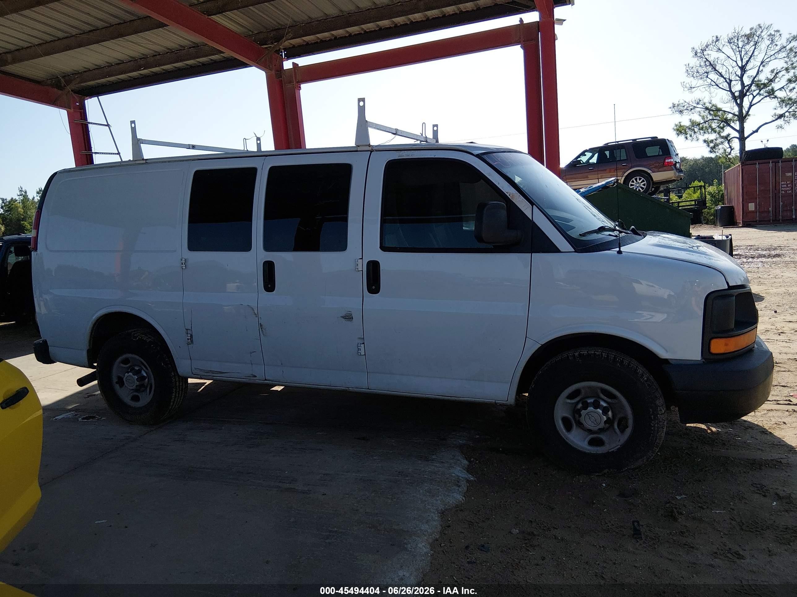 2014 Chevrolet Express 2500 Work Van White vin: 1GCWGFCA4E1214200