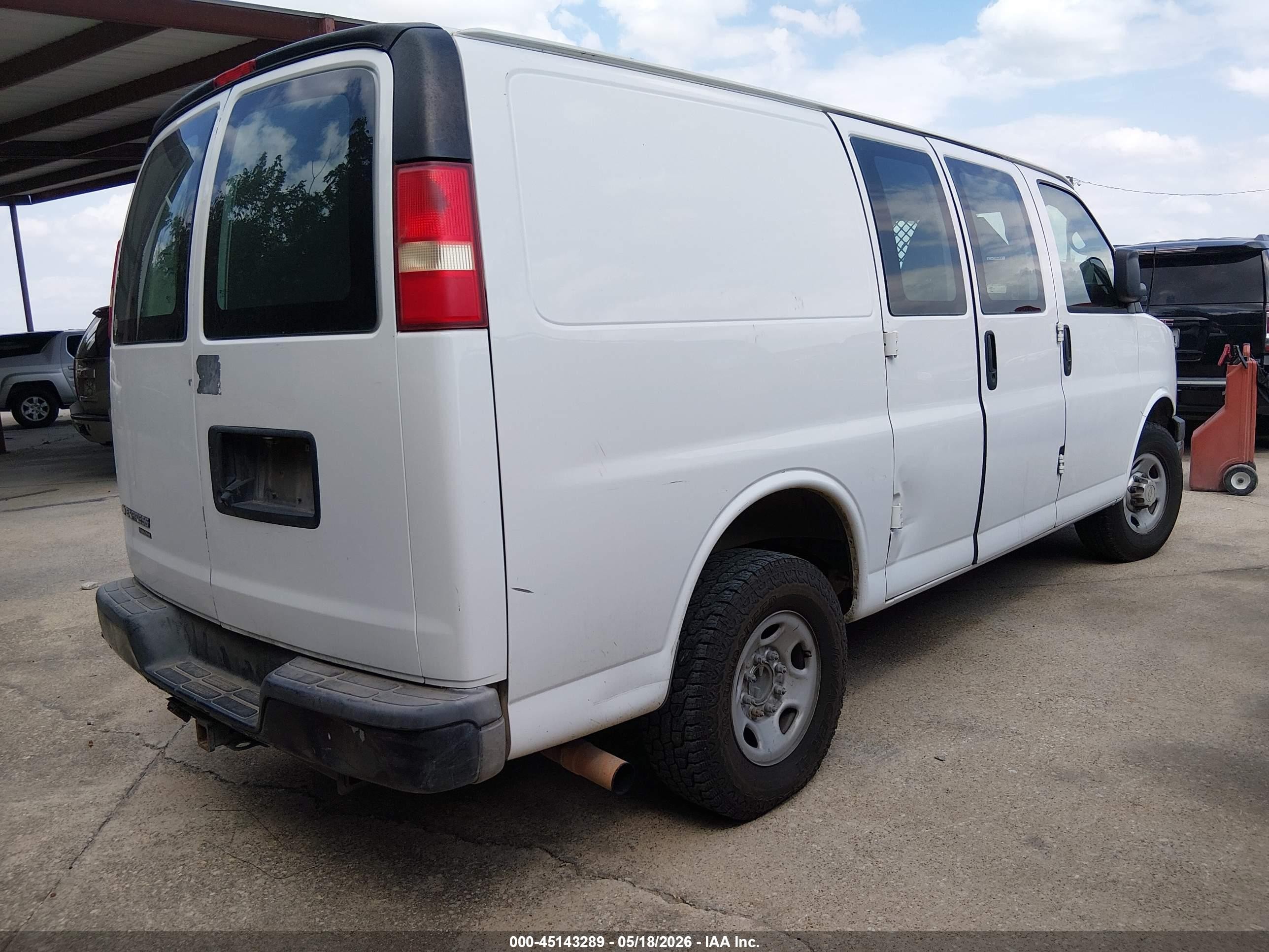 2013 Chevrolet Express 2500 Work Van White vin: 1GCWGFCA5D1192352