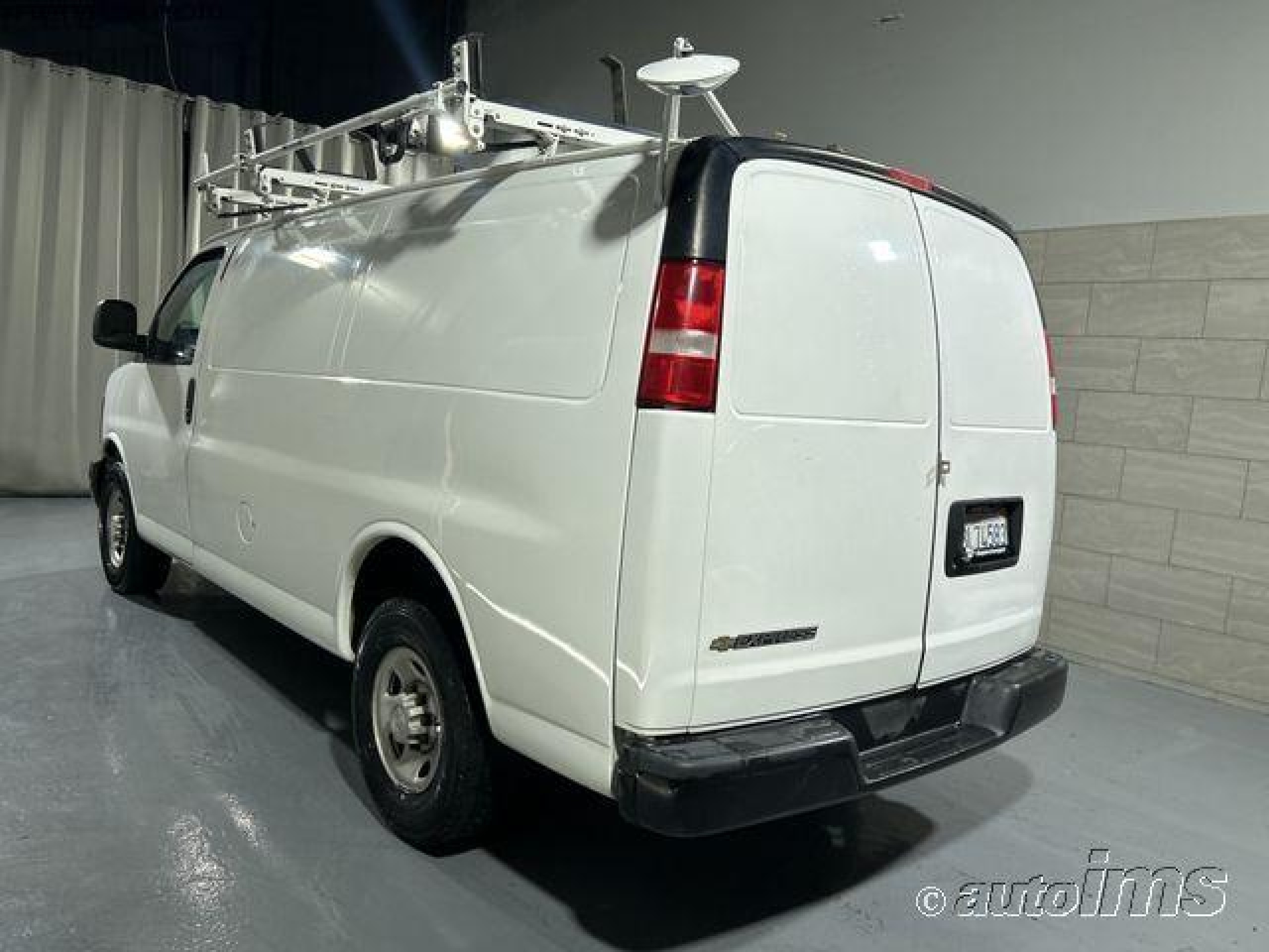 2014 Chevrolet Express 2500 Work Van vin: 1GCWGFCA5E1181577