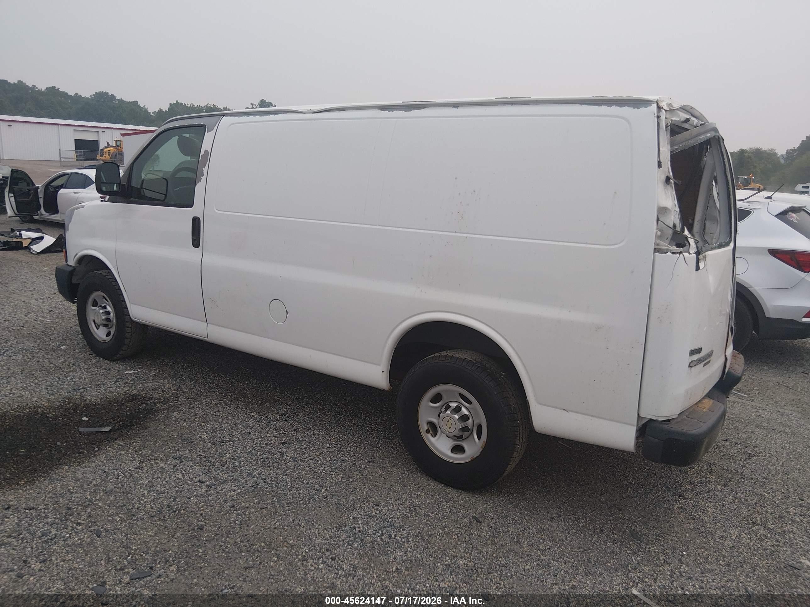 2011 Chevrolet Express 2500 Work Van White vin: 1GCWGFCA6B1177839