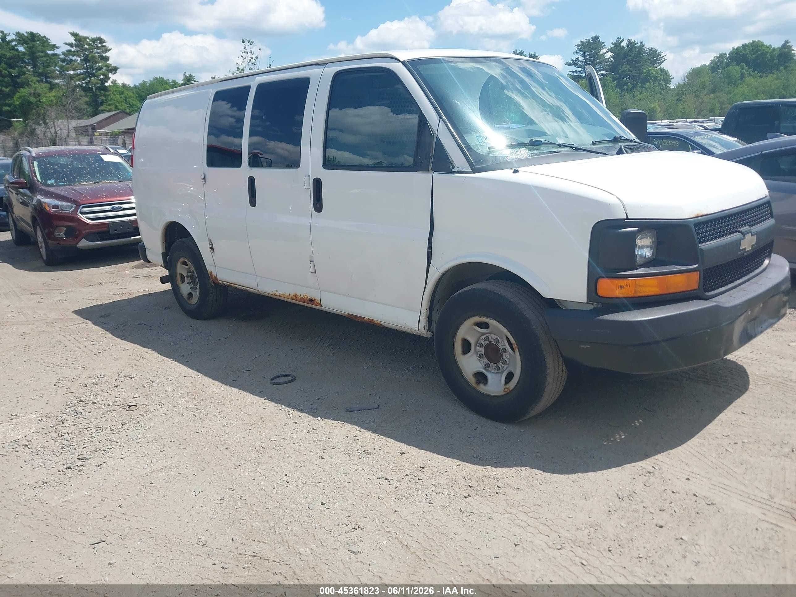 2013 Chevrolet Express 2500 Work Van White vin: 1GCWGFCA6D1120785