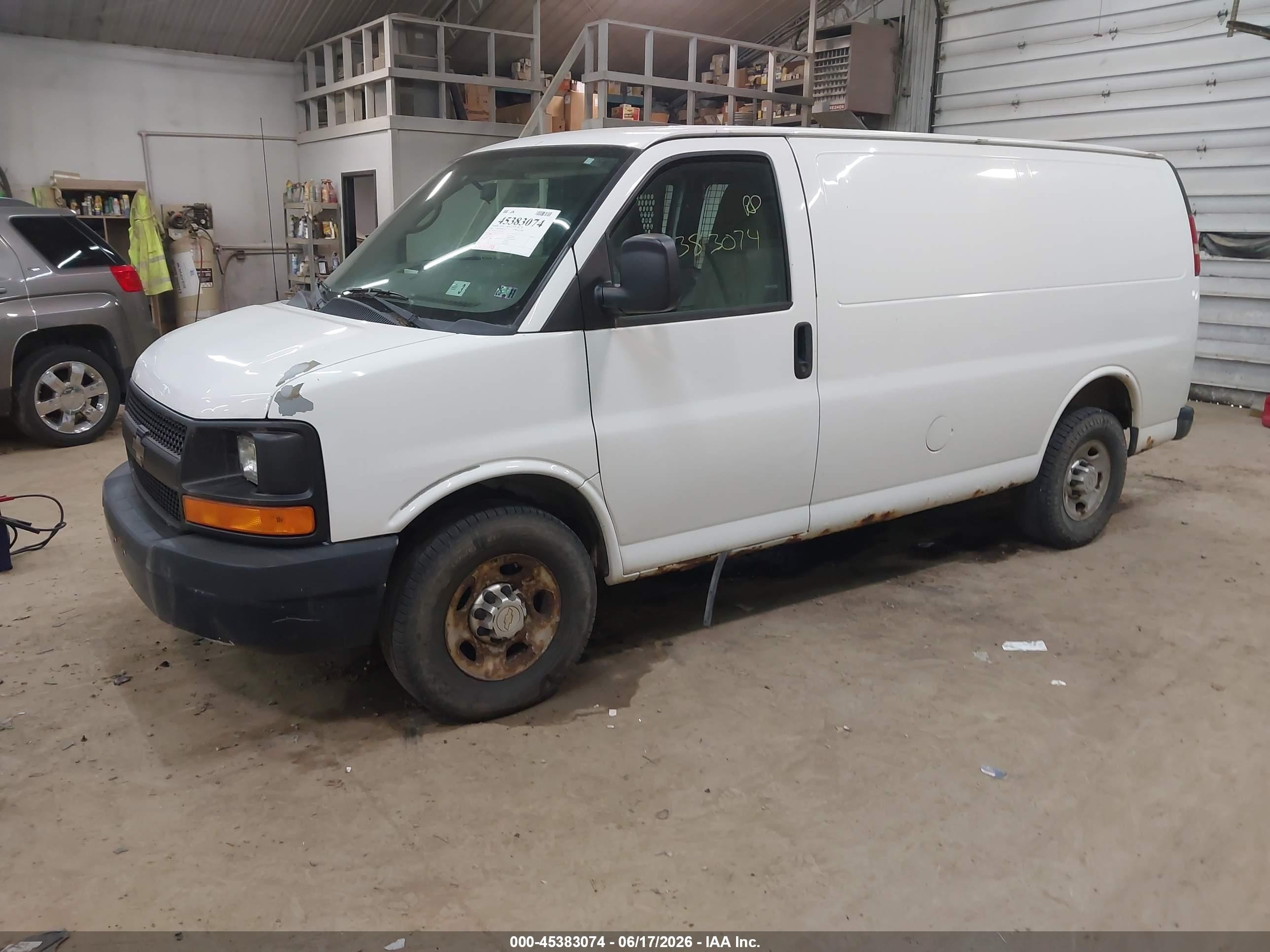 2012 Chevrolet Express 2500 Work Van White vin: 1GCWGFCA7C1152546