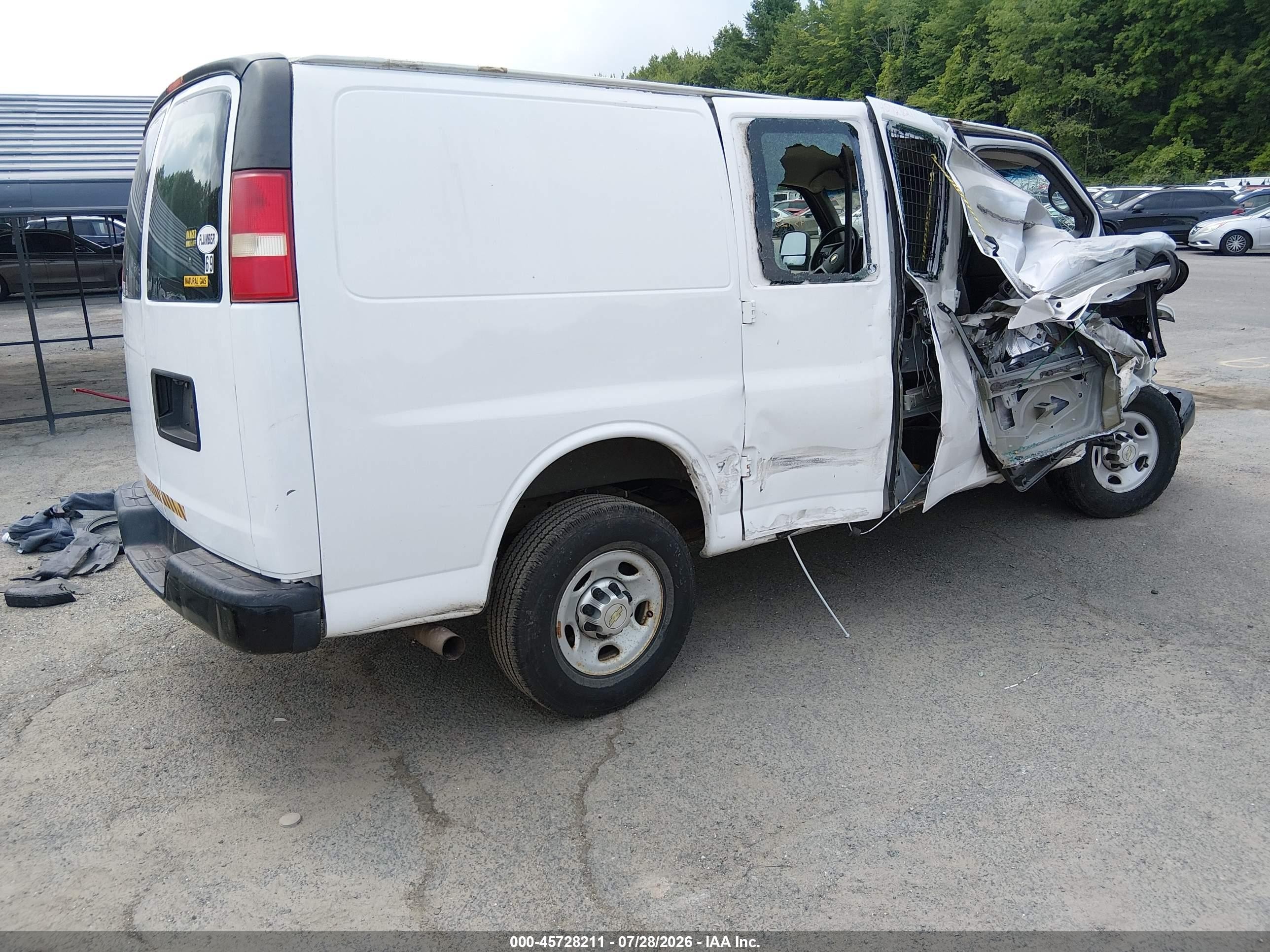 2012 Chevrolet Express 2500 Work Van White vin: 1GCWGFCA7C1197387