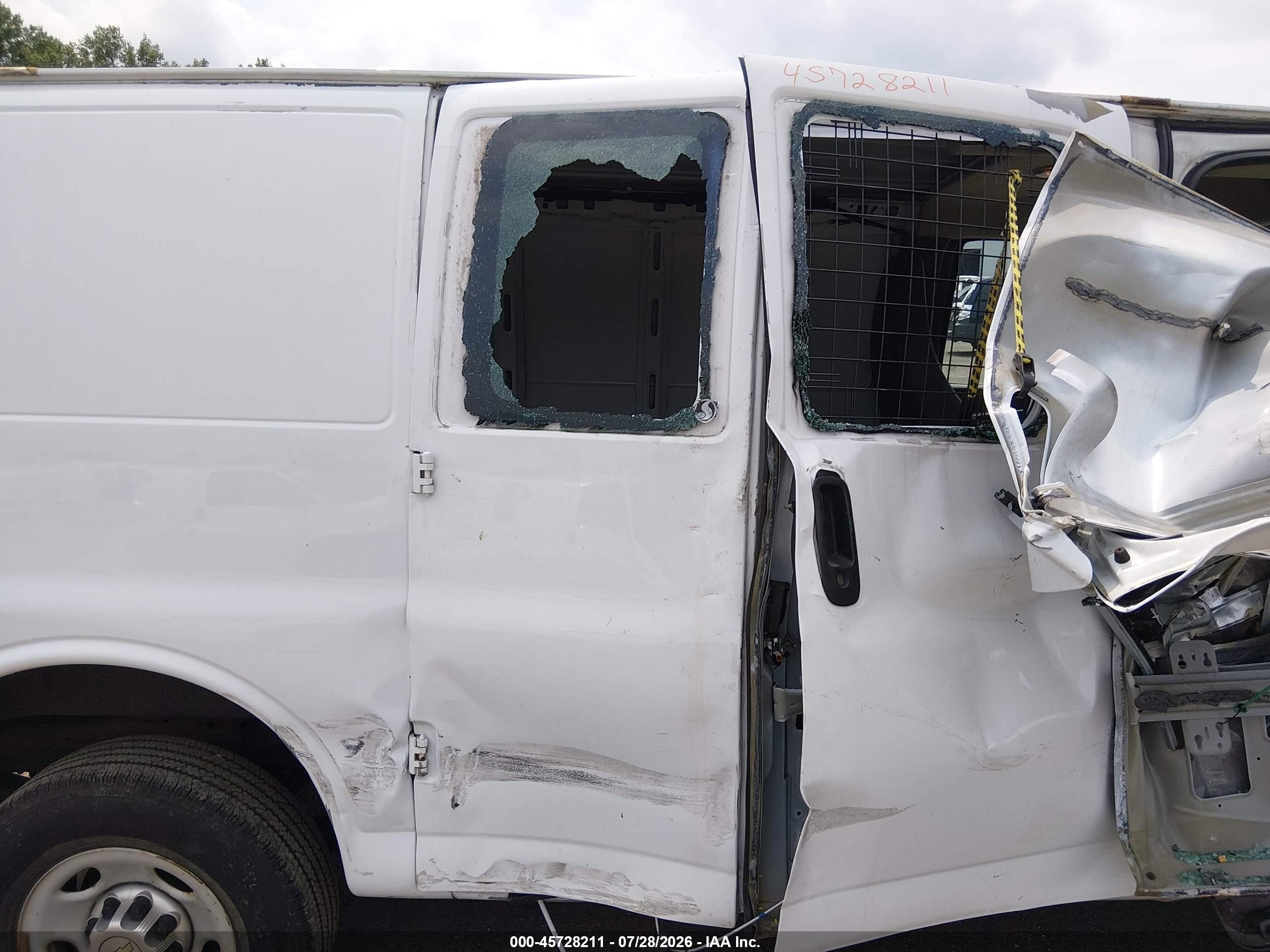2012 Chevrolet Express 2500 Work Van White vin: 1GCWGFCA7C1197387