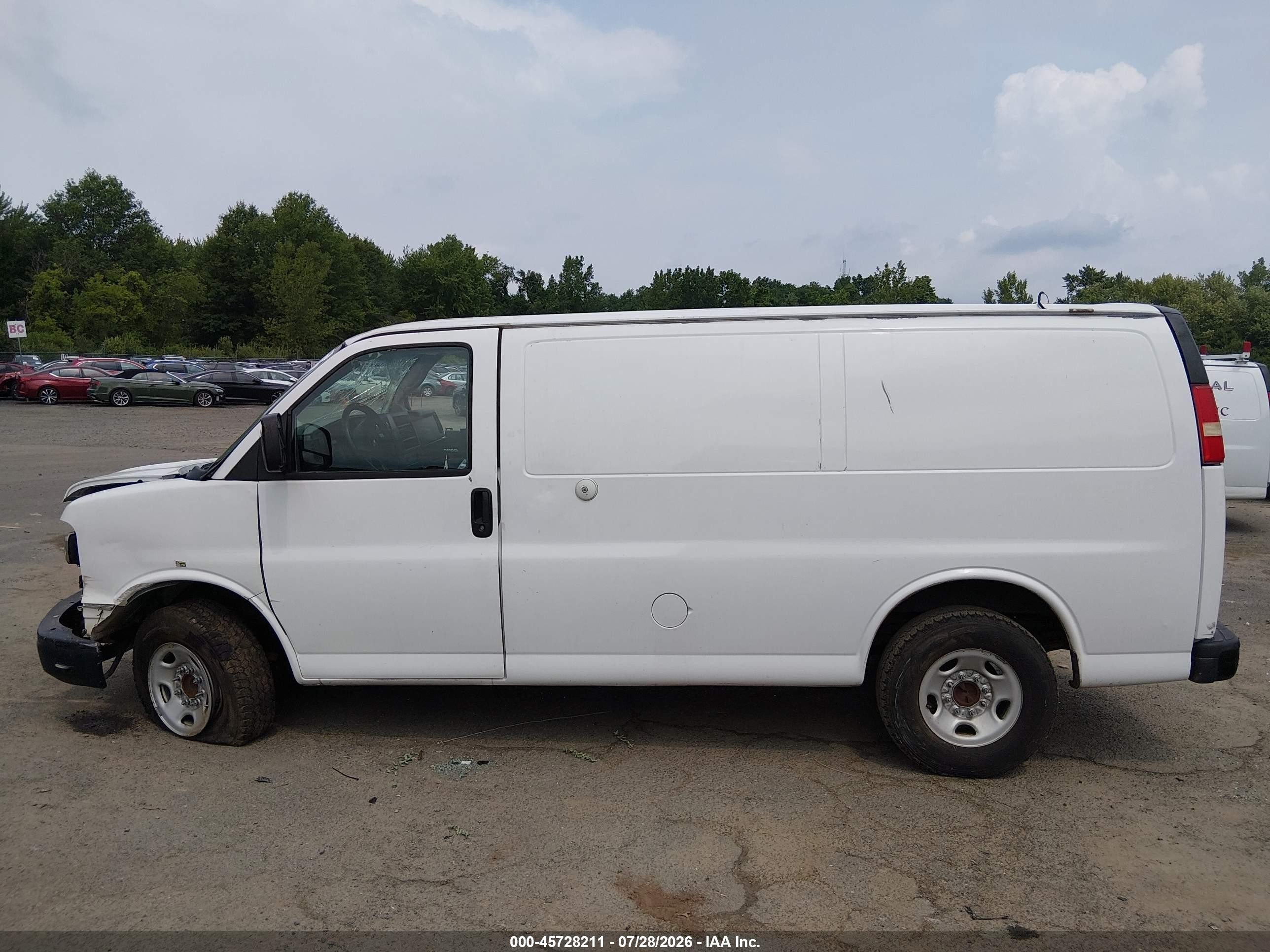 2012 Chevrolet Express 2500 Work Van White vin: 1GCWGFCA7C1197387