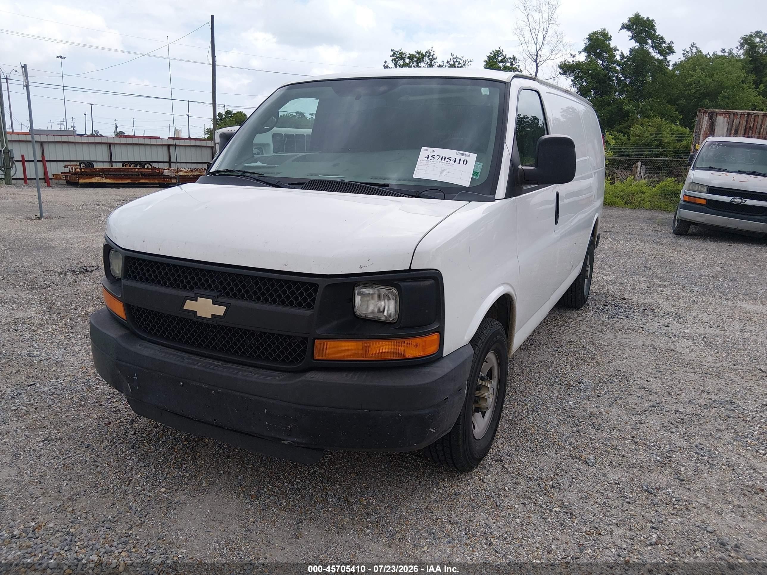 2013 Chevrolet Express 2500 Work Van White vin: 1GCWGFCA7D1184446