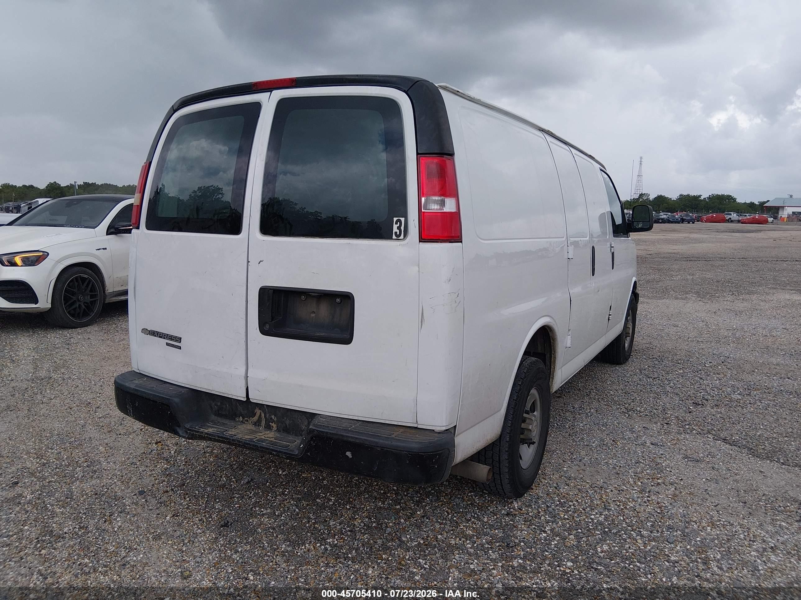 2013 Chevrolet Express 2500 Work Van White vin: 1GCWGFCA7D1184446