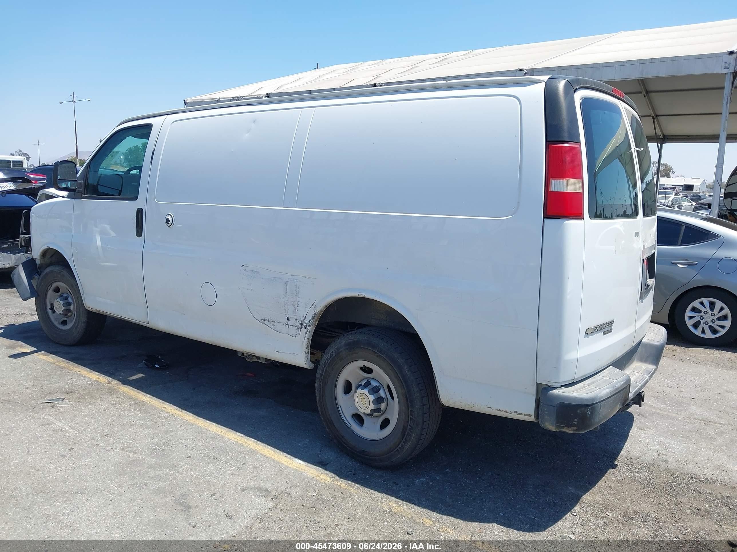 2013 Chevrolet Express 2500 Work Van White vin: 1GCWGFCA7D1903551