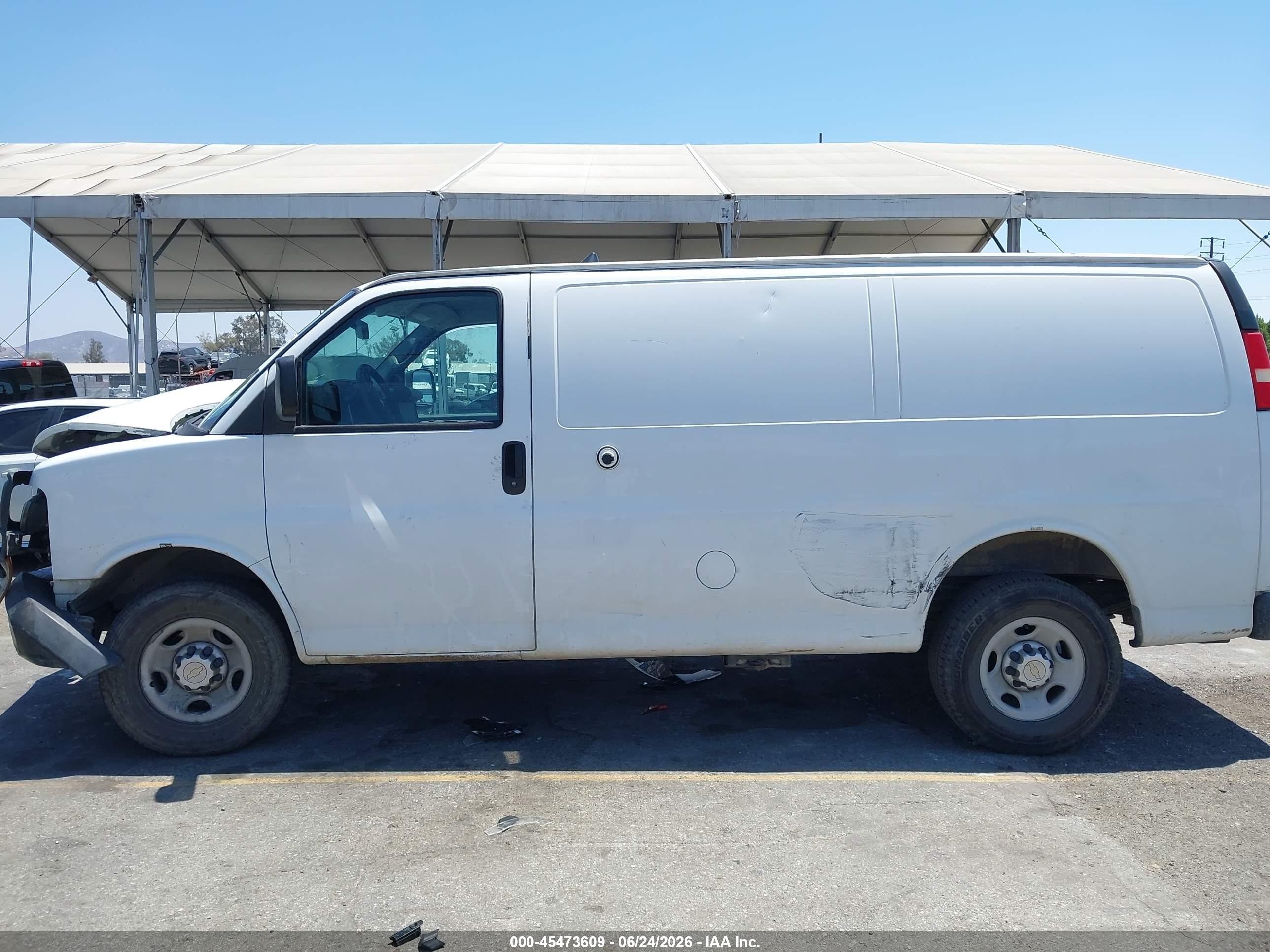 2013 Chevrolet Express 2500 Work Van White vin: 1GCWGFCA7D1903551