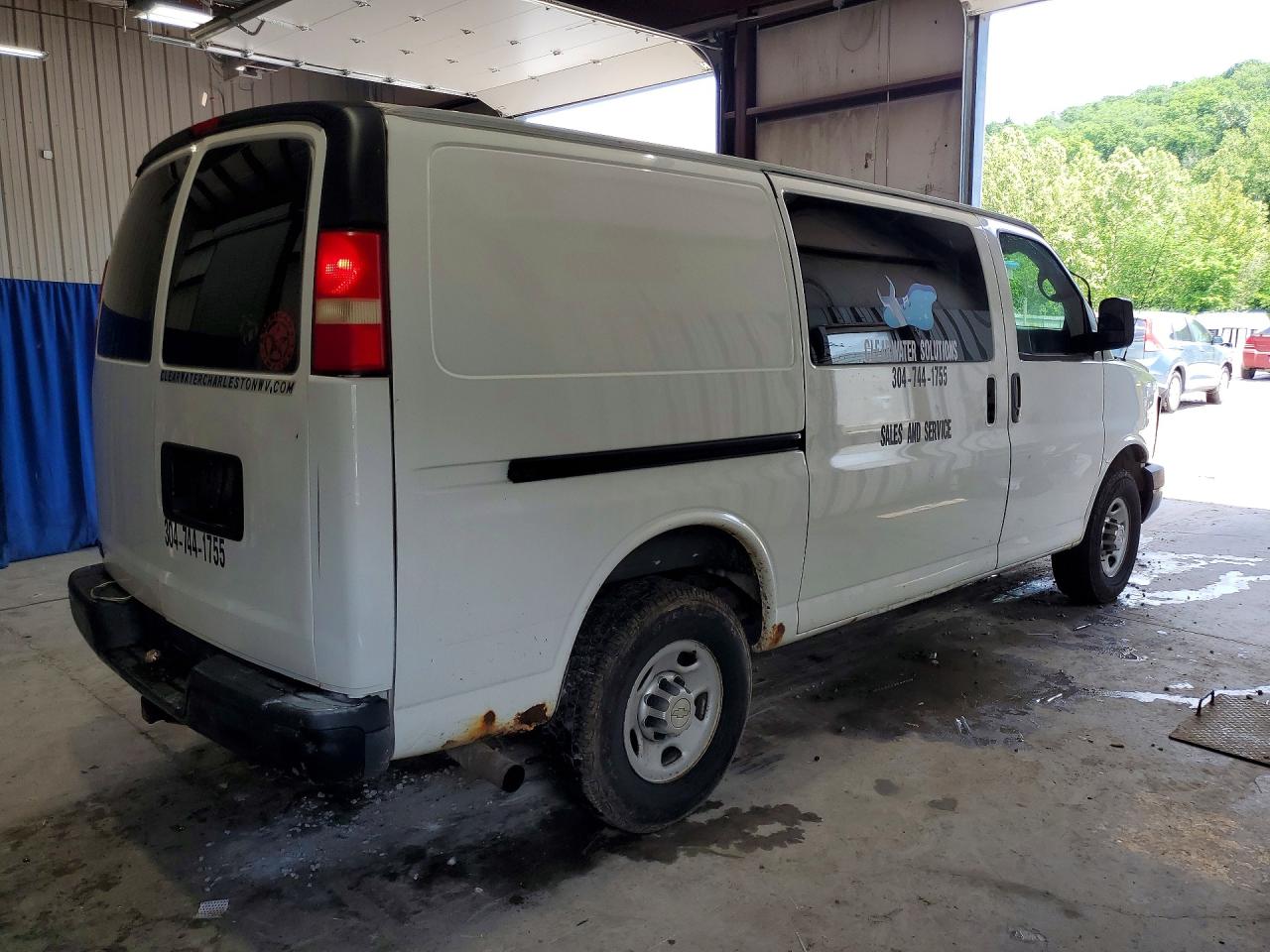 2012 Chevrolet Express G2500 White vin: 1GCWGFCA8C1131446