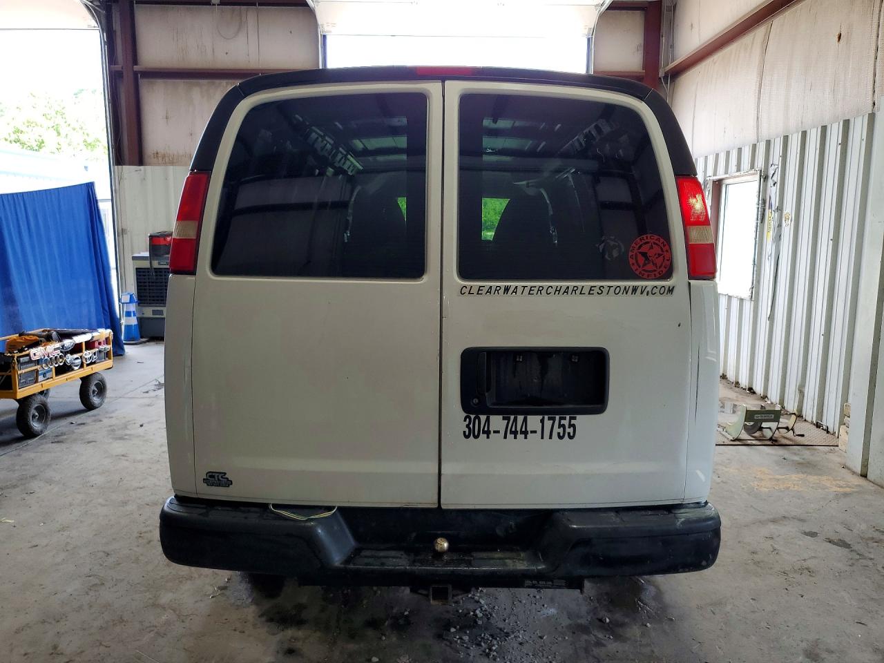 2012 Chevrolet Express G2500 White vin: 1GCWGFCA8C1131446