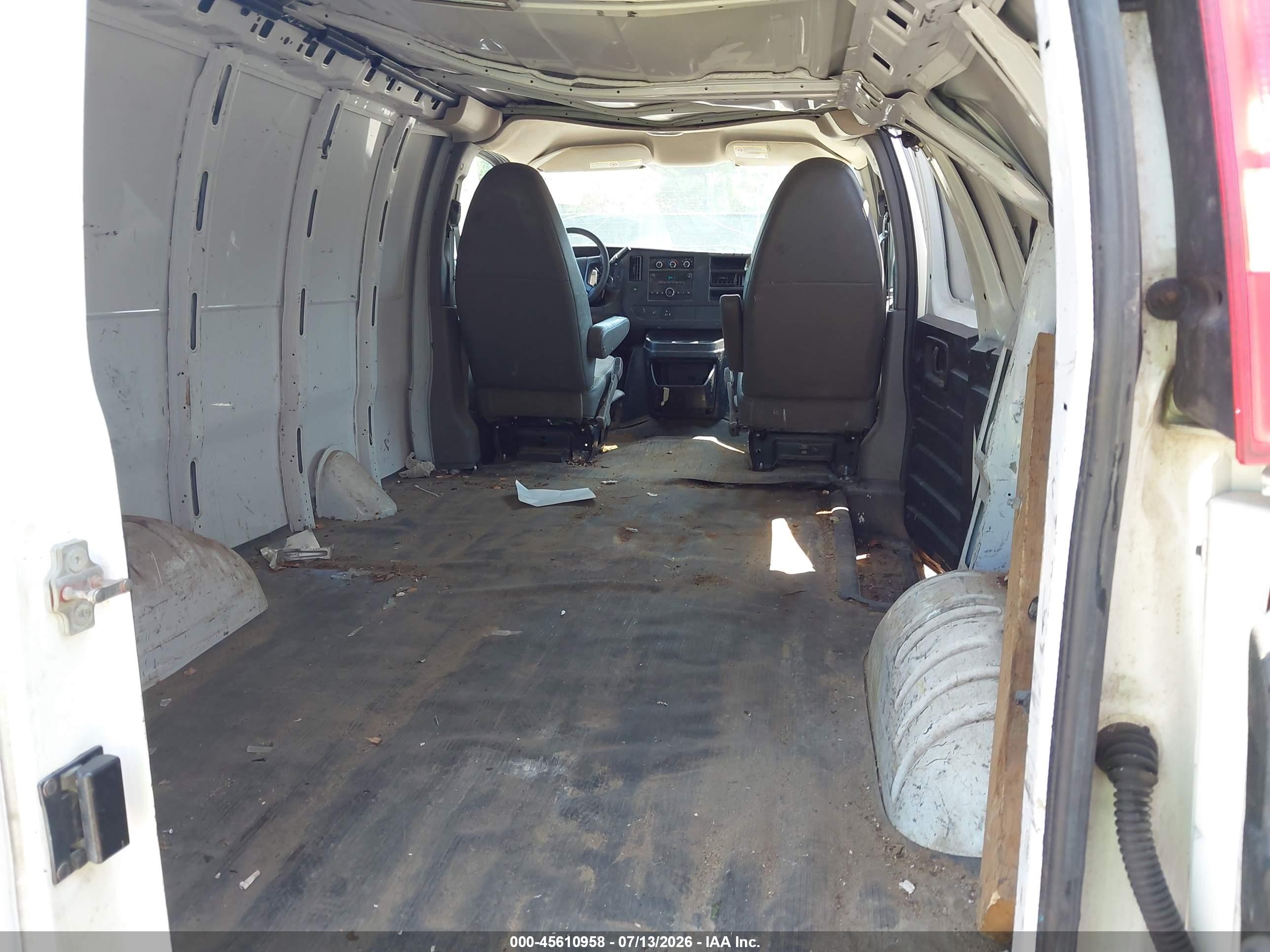 2012 Chevrolet Express 2500 Work Van White vin: 1GCWGFCA8C1163426