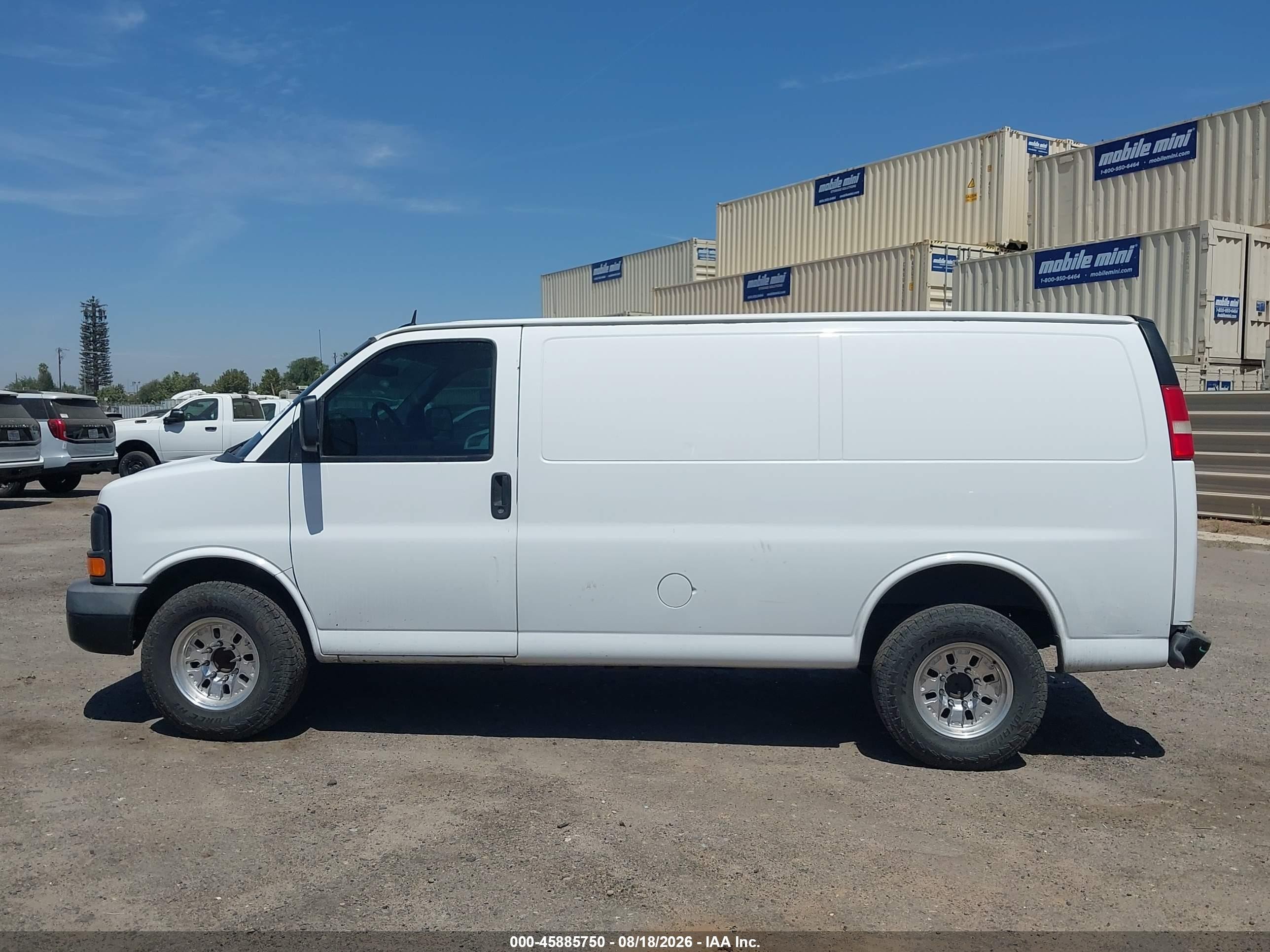 2014 Chevrolet Express 2500 Work Van White vin: 1GCWGFCA8E1182657