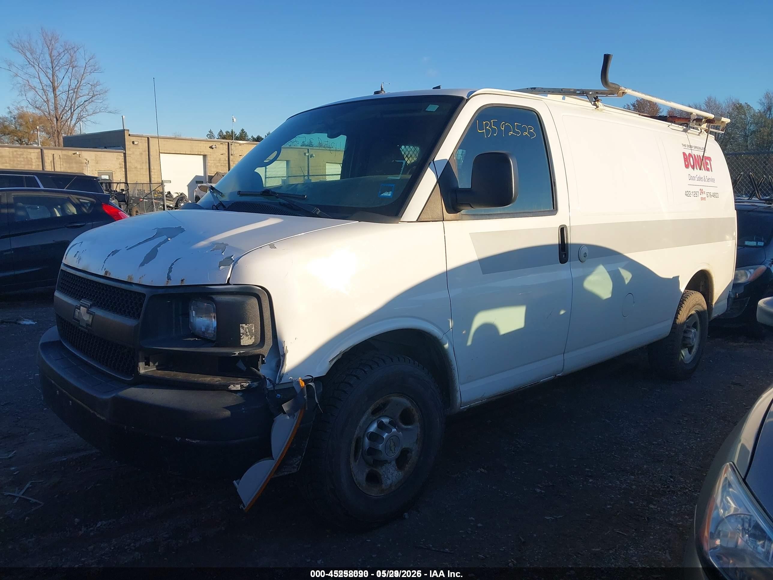 2011 Chevrolet Express 2500 Work Van White vin: 1GCWGFCAXB1184518