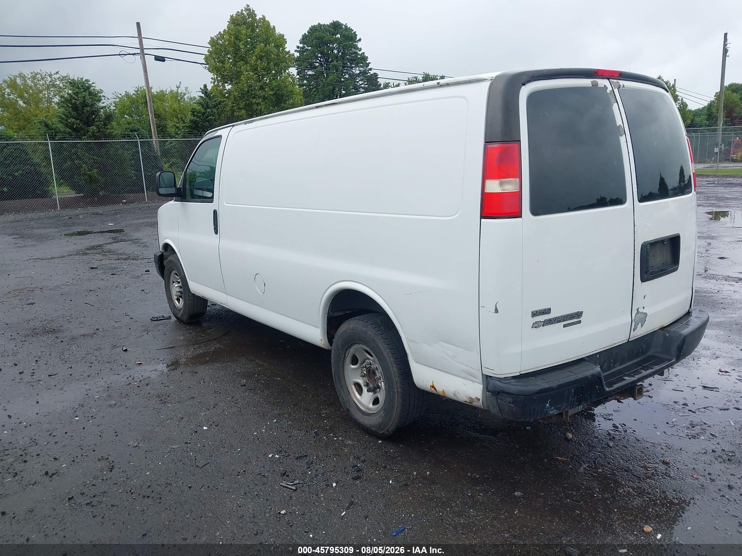 2012 Chevrolet Express 2500 Work Van White vin: 1GCWGFCAXC1118181