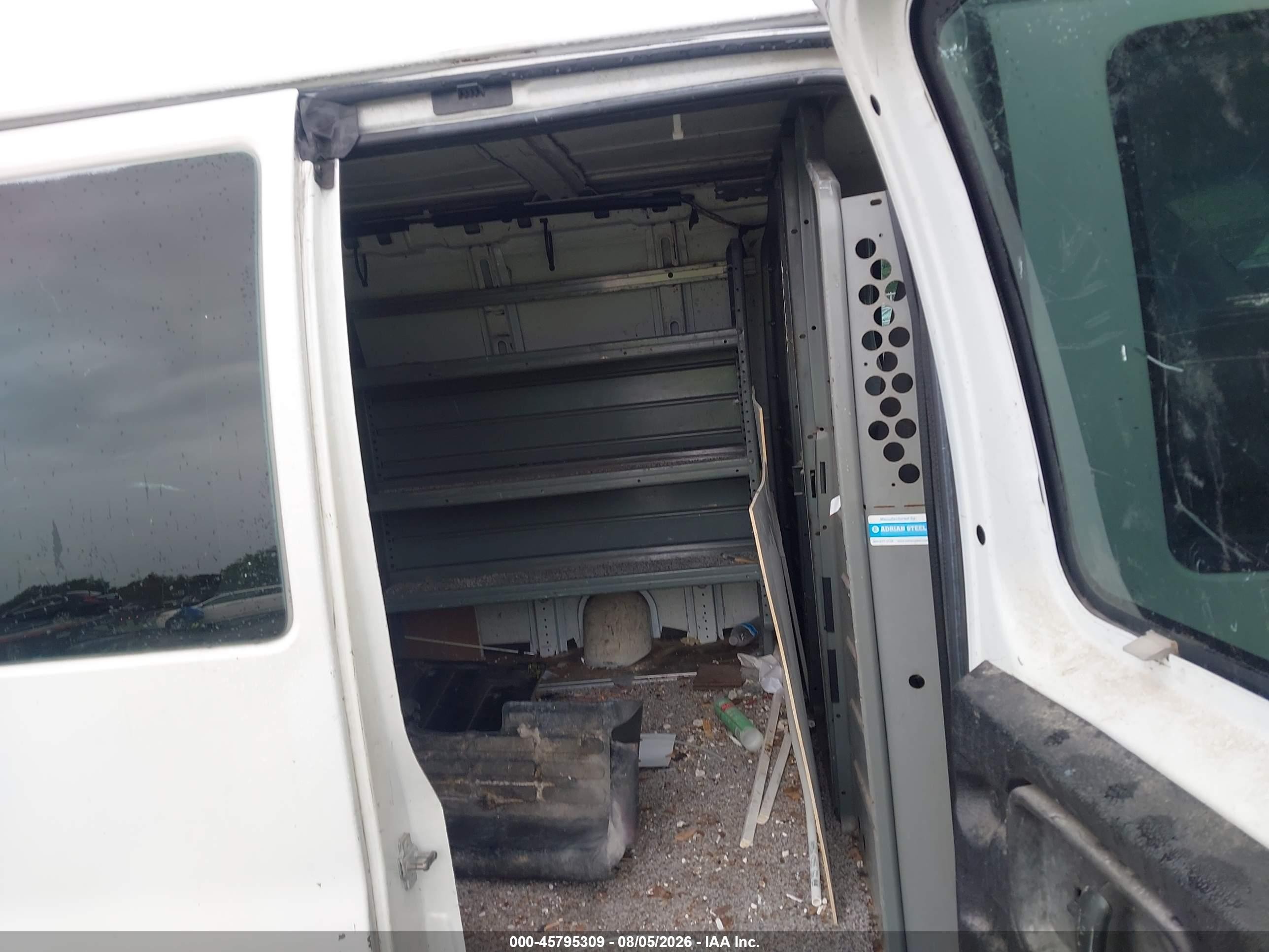 2012 Chevrolet Express 2500 Work Van White vin: 1GCWGFCAXC1118181