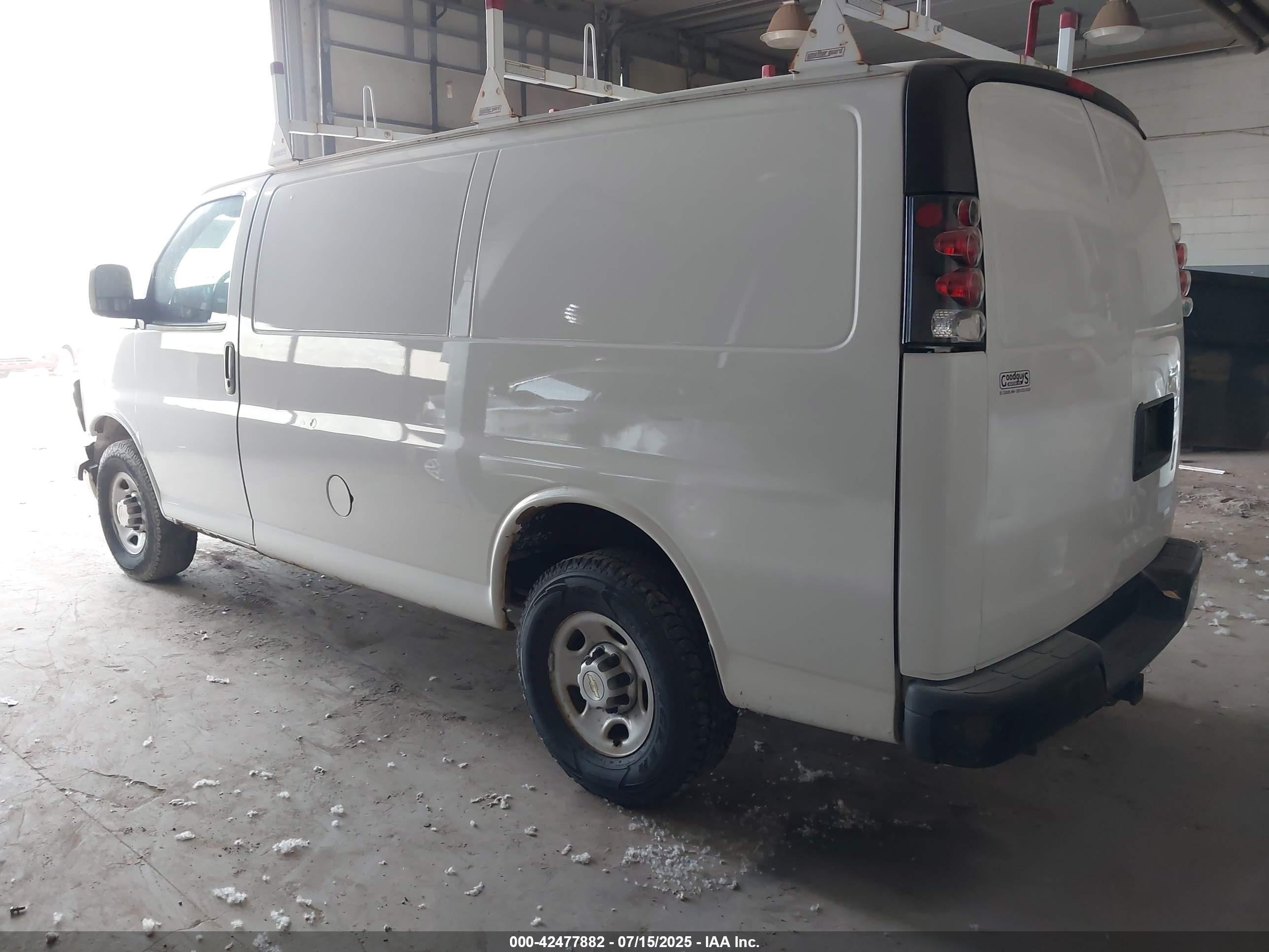 2012 Chevrolet Express 2500 Work Van White vin: 1GCWGFCAXC1180972