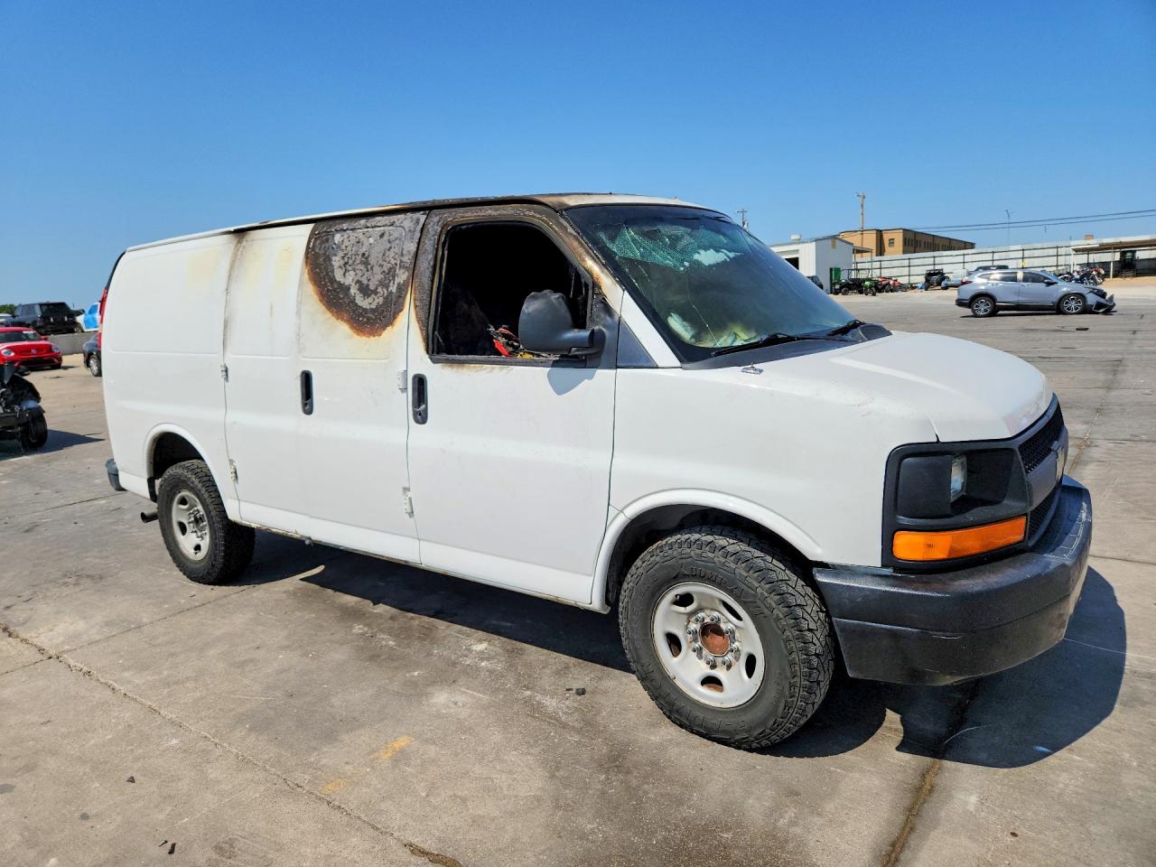 2014 Chevrolet Express G2500 Белый vin: 1GCWGFCAXE1102386