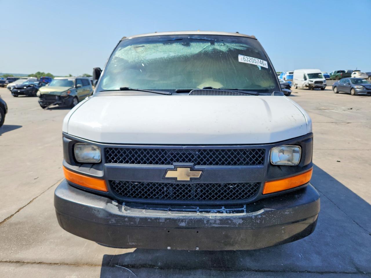 2014 Chevrolet Express G2500 Белый vin: 1GCWGFCAXE1102386