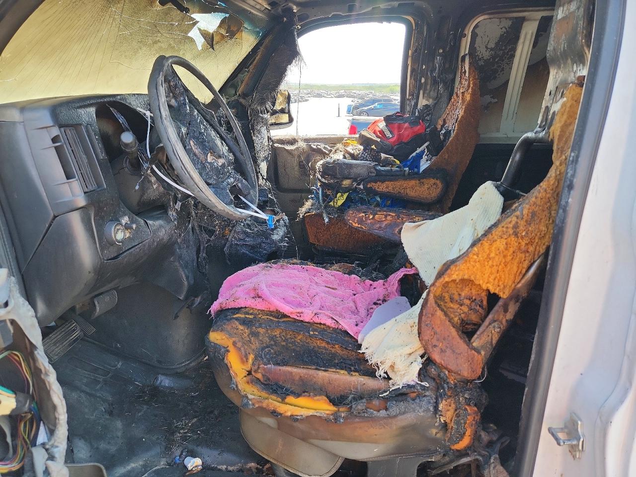 2014 Chevrolet Express G2500 Белый vin: 1GCWGFCAXE1102386