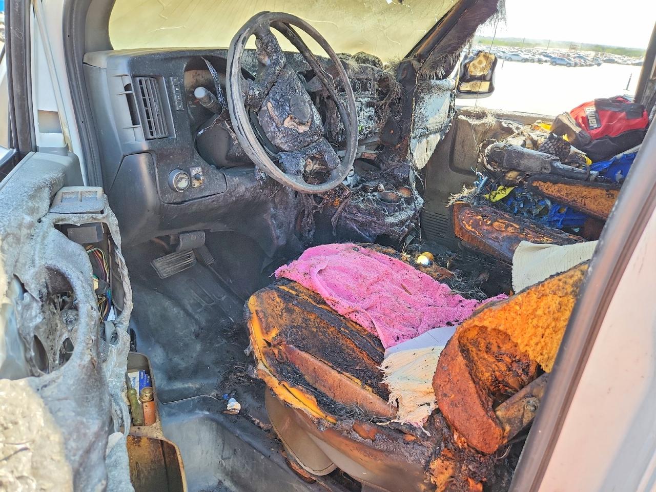 2014 Chevrolet Express G2500 Белый vin: 1GCWGFCAXE1102386
