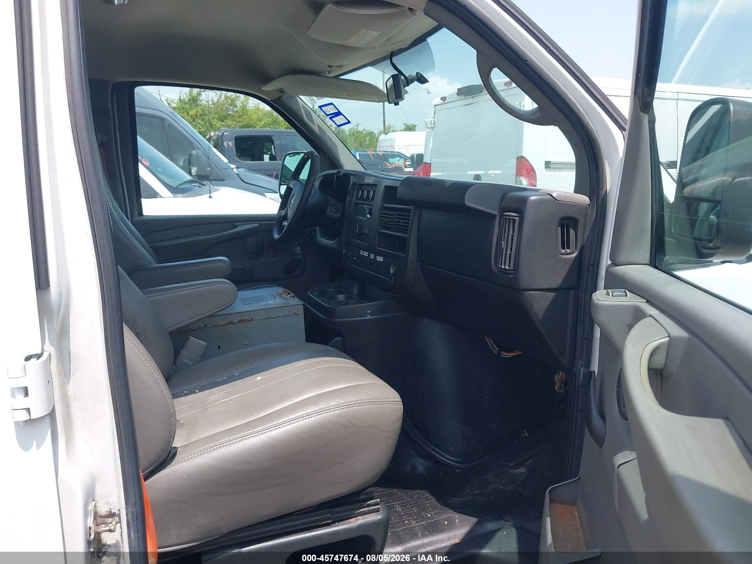 2013 Chevrolet Express 2500 Work Van White vin: 1GCWGFCB1D1902548