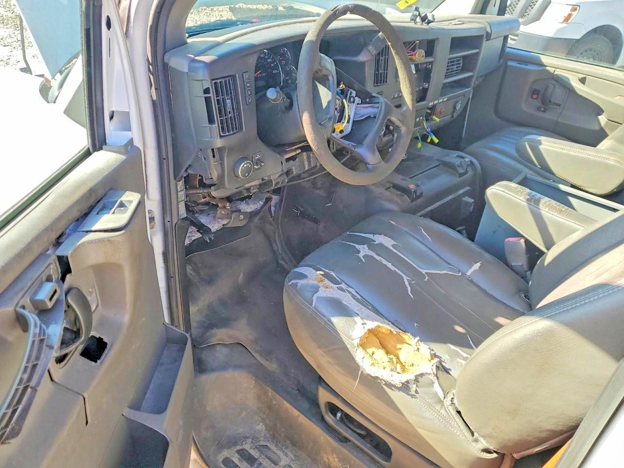 2014 Chevrolet Express G2500 4lt Белый vin: 1GCWGFCB7E1132289