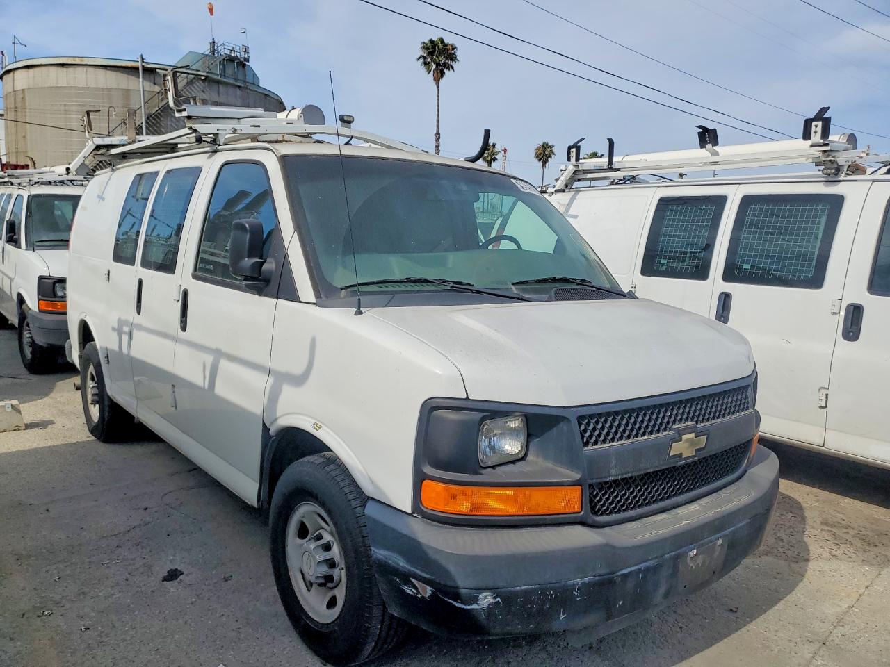 2013 Chevy Express G2500-r&d-cln Title-pri Fleet White vin: 1GCWGFCB9D1902247