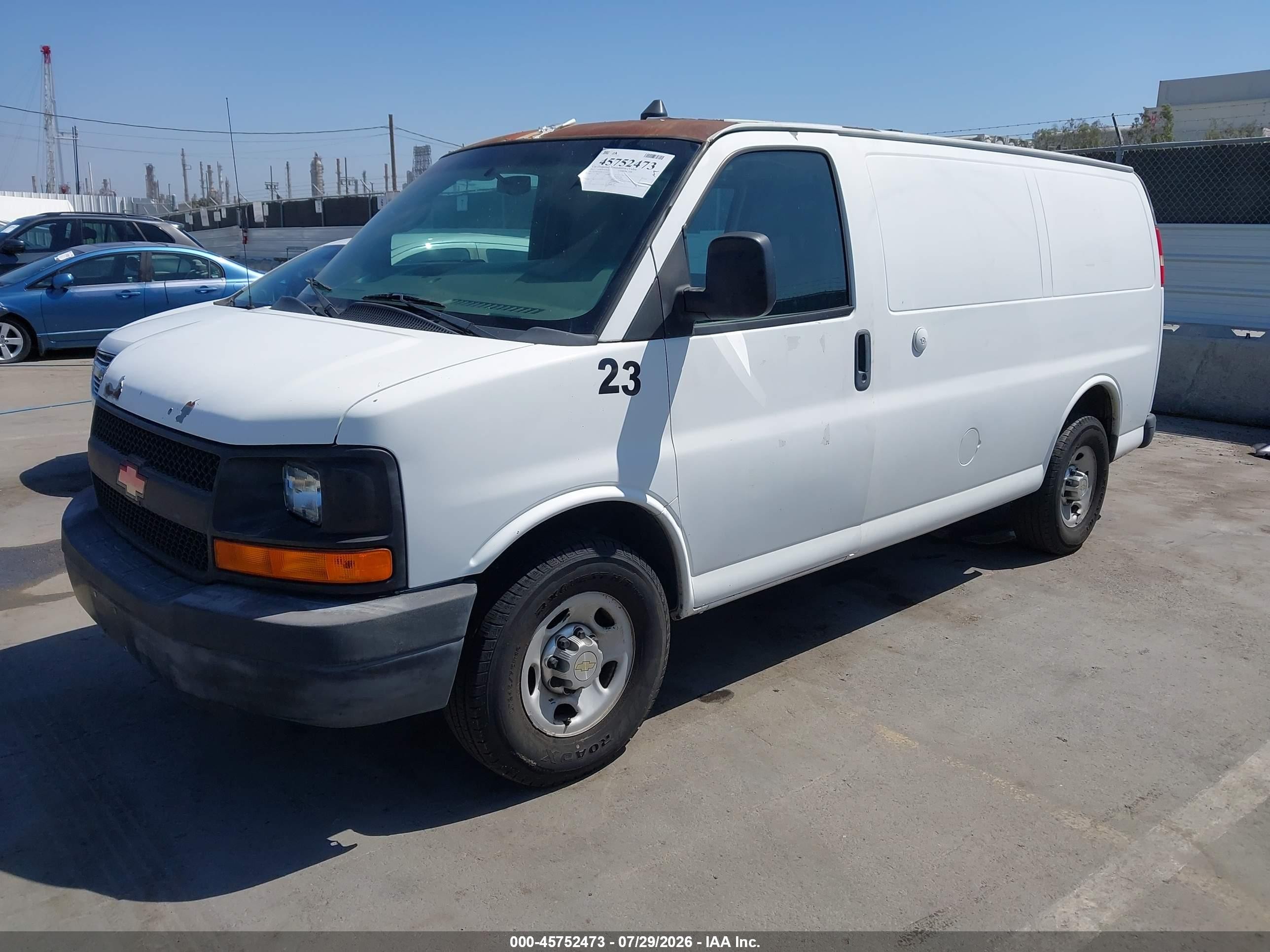 2012 Chevrolet Express 2500 Work Van White vin: 1GCWGFCBXC1117444