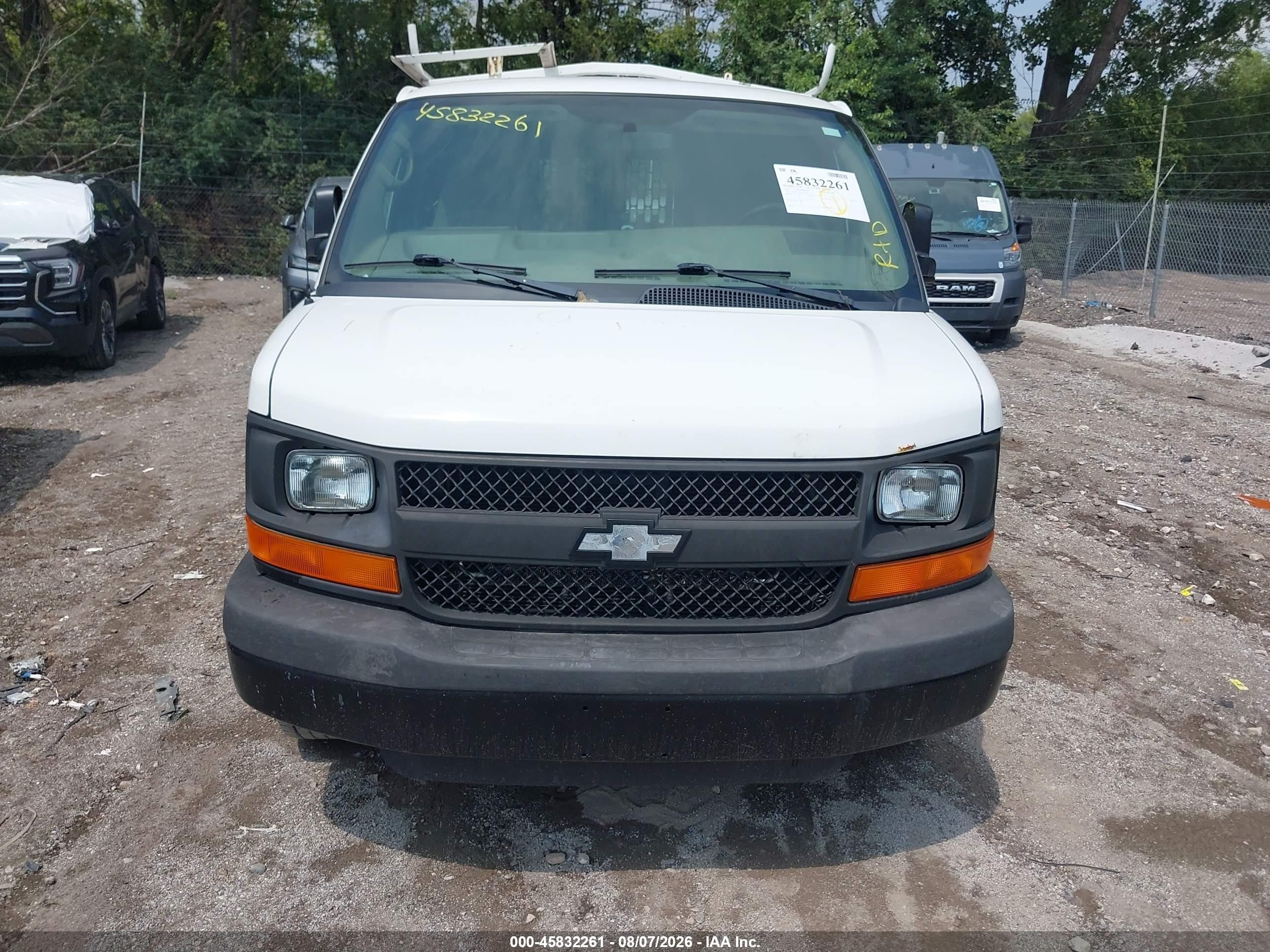 2015 Chevrolet Express 2500 Work Van White vin: 1GCWGFCF0F1283107