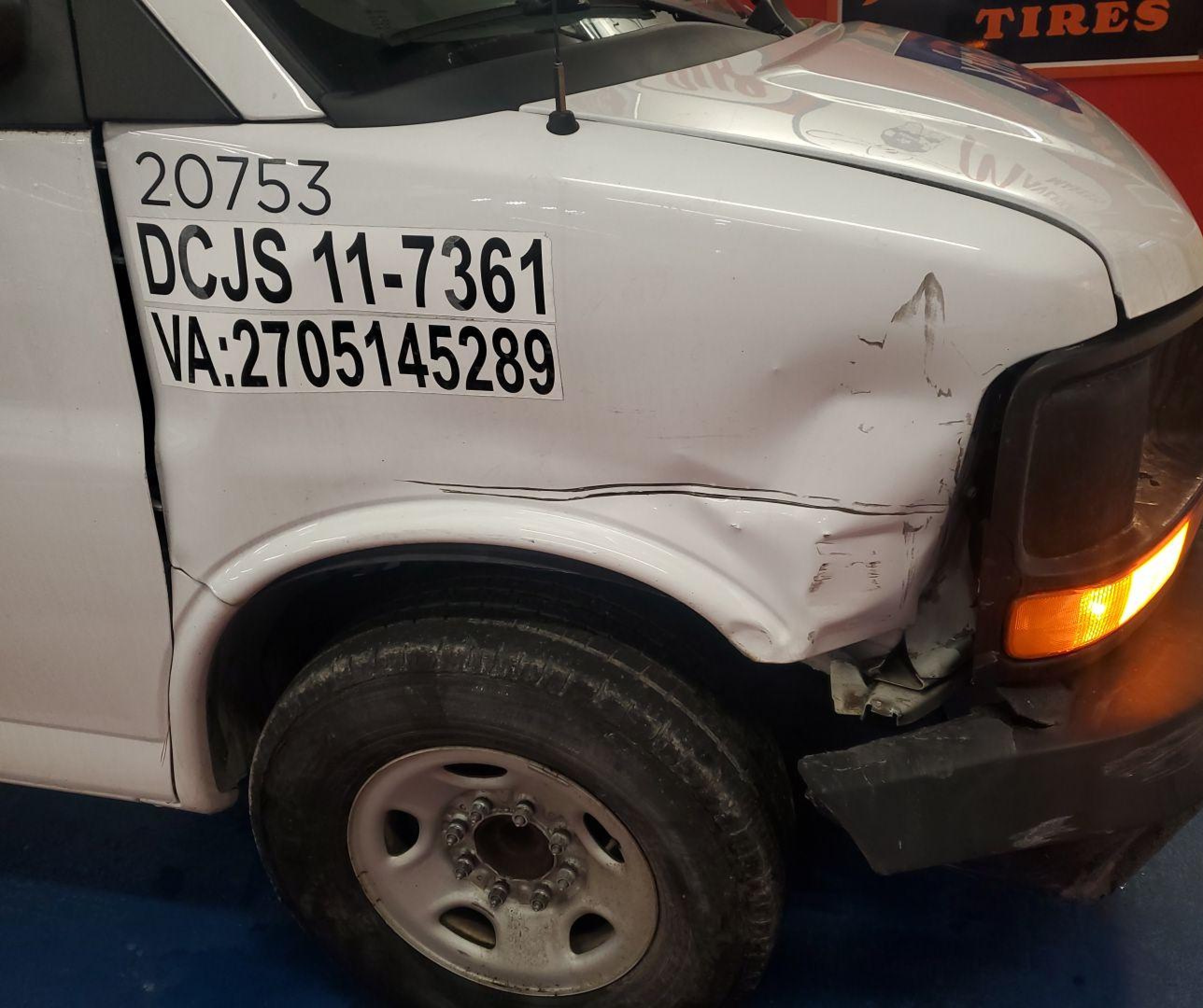 2015 Chevrolet Express 2500 Work Van vin: 1GCWGFCF1F1158598