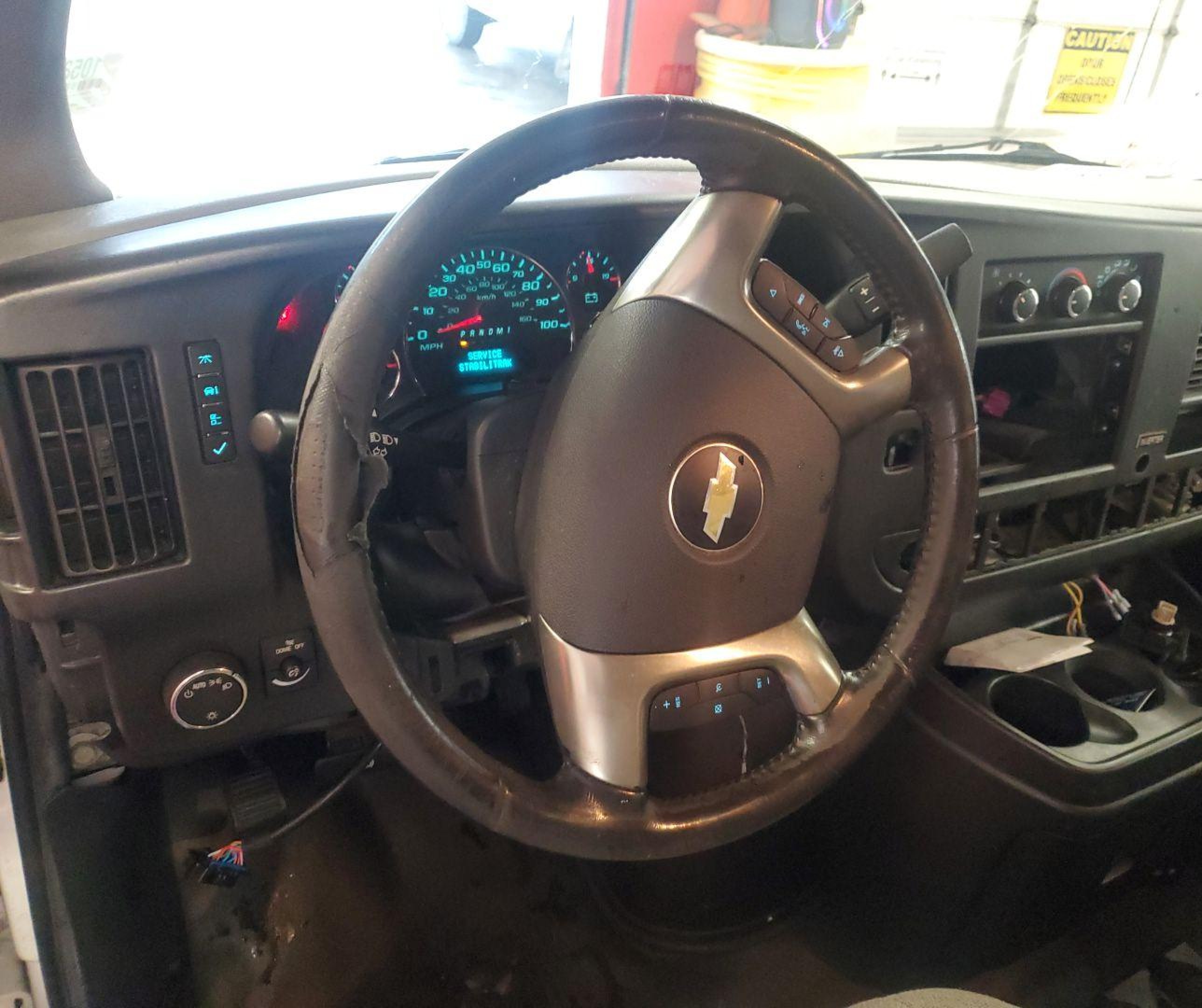 2015 Chevrolet Express 2500 Work Van vin: 1GCWGFCF1F1158598