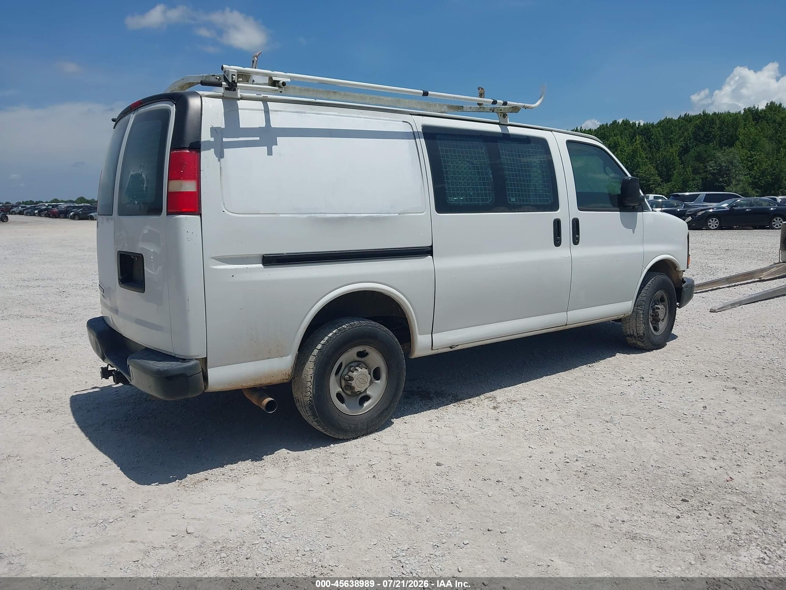 2015 Chevrolet Express 2500 Work Van White vin: 1GCWGFCF2F1157430
