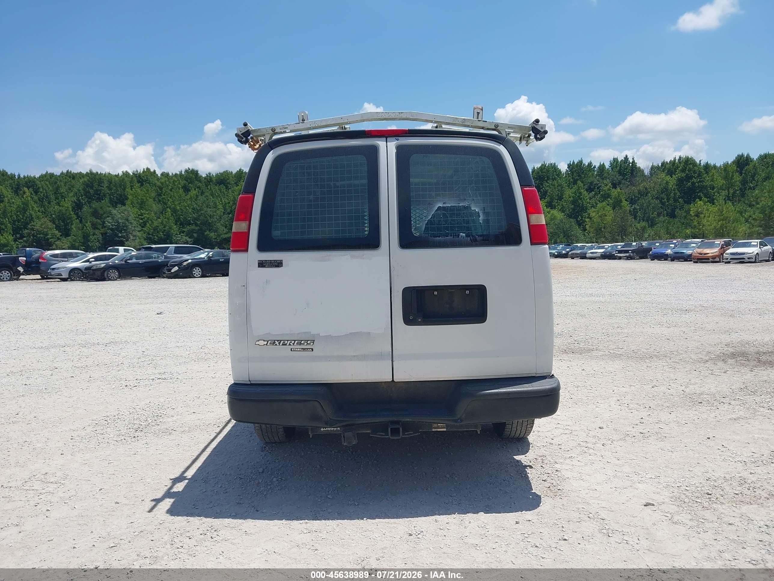 2015 Chevrolet Express 2500 Work Van White vin: 1GCWGFCF2F1157430