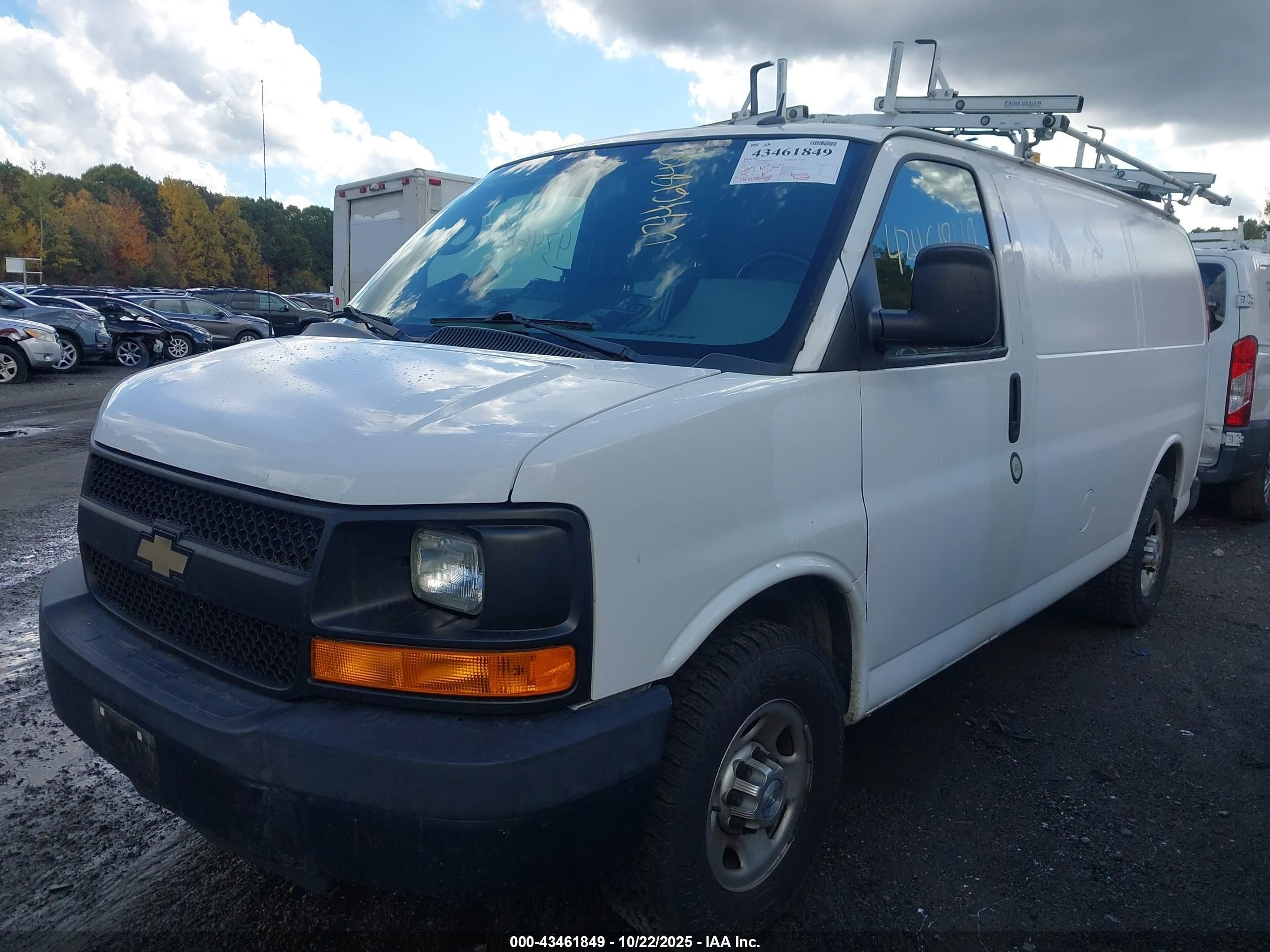 2015 Chevrolet Express 2500 Work Van White vin: 1GCWGFCF5F1168437