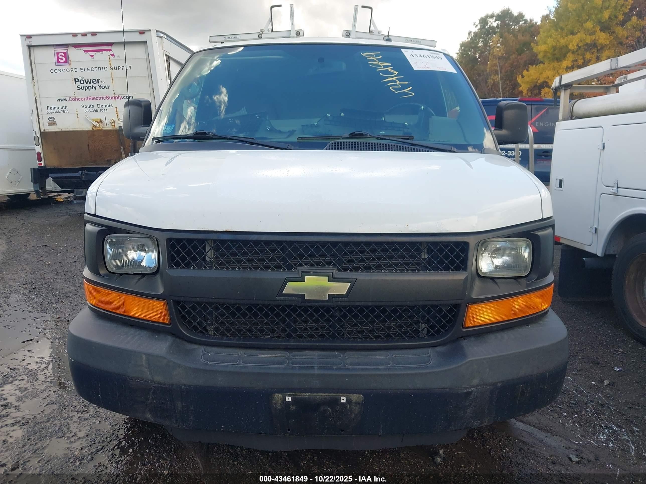 2015 Chevrolet Express 2500 Work Van White vin: 1GCWGFCF5F1168437