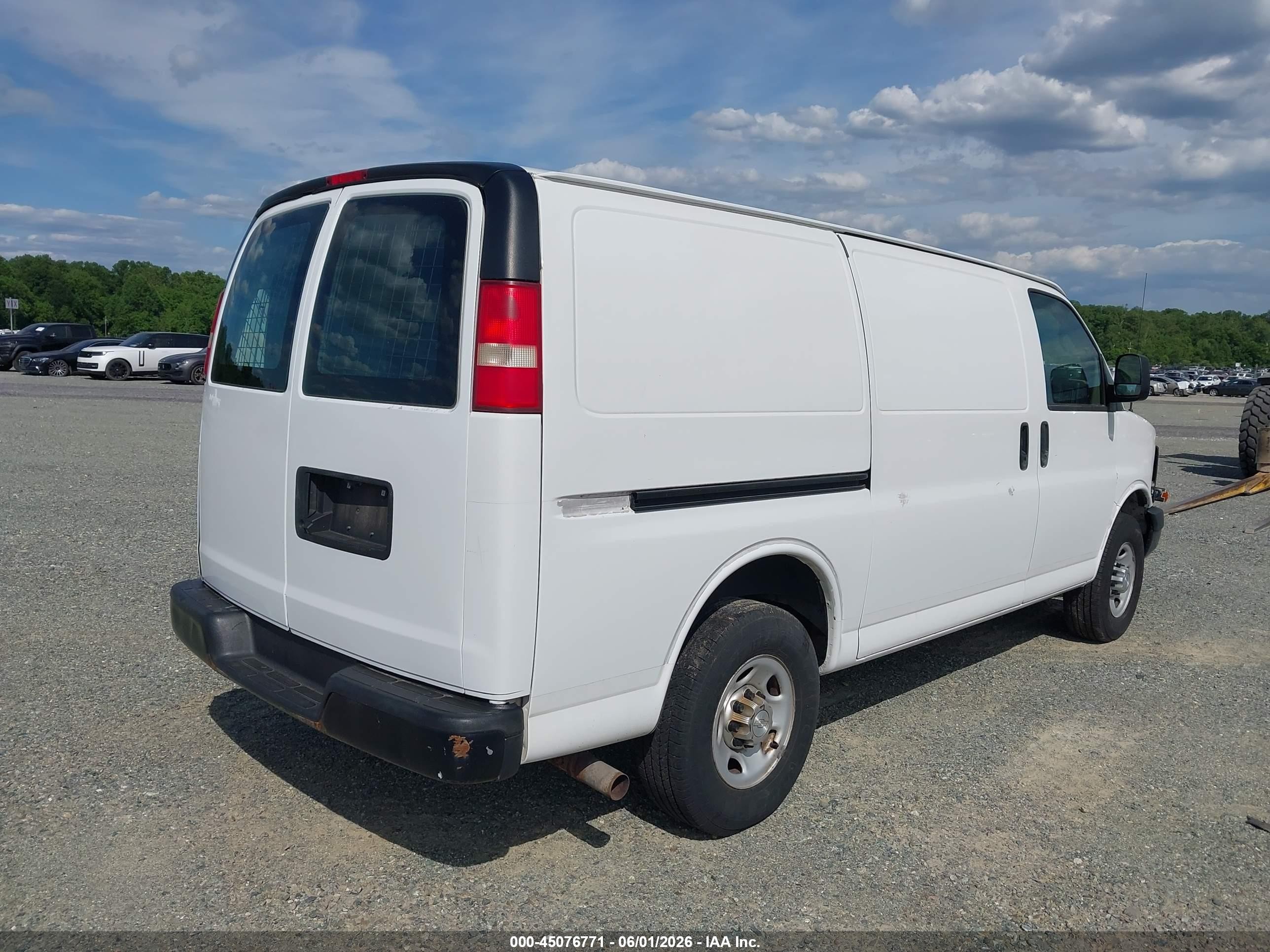 2015 Chevrolet Express 2500 Work Van White vin: 1GCWGFCF5F1185836