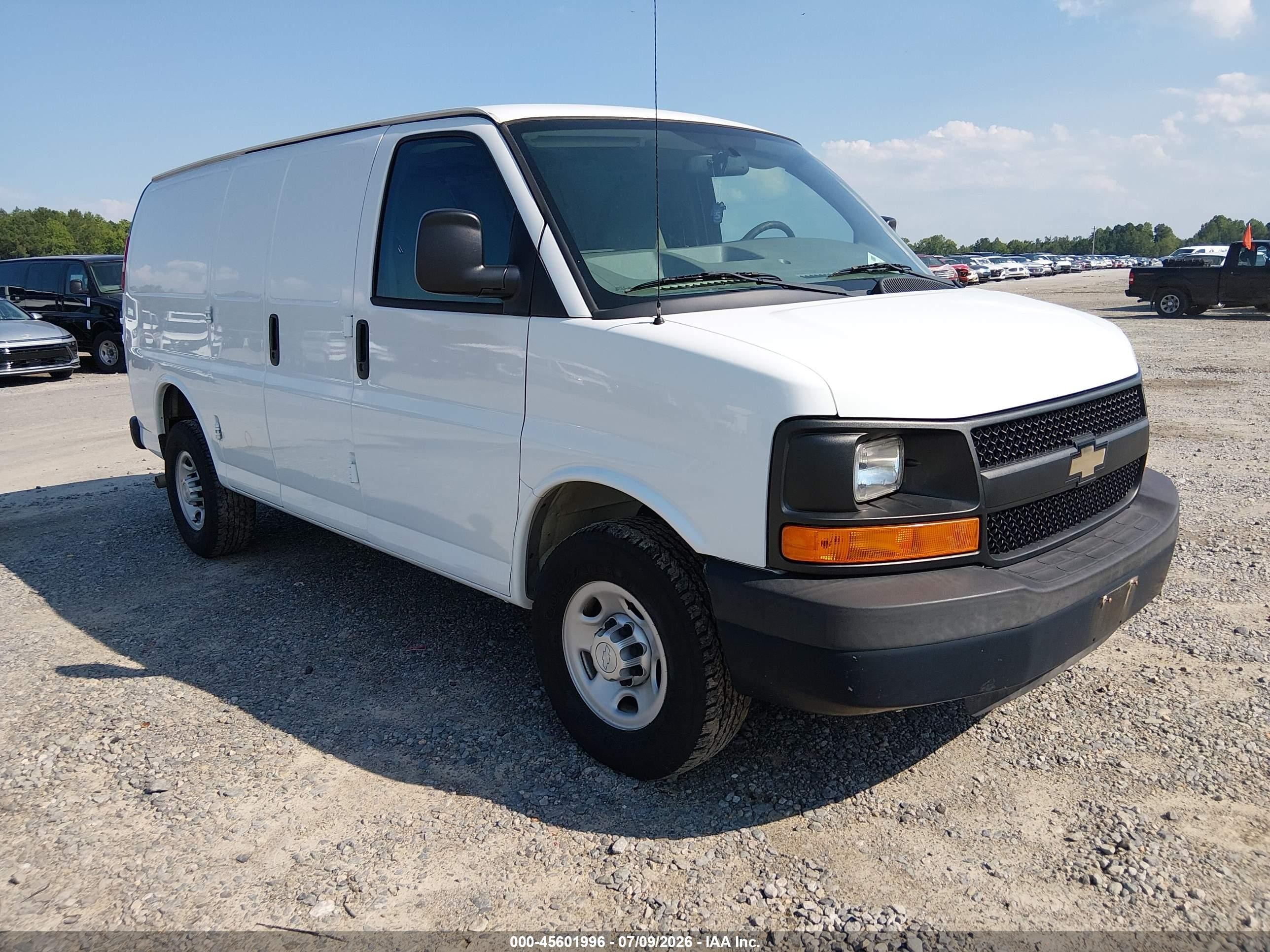 2015 Chevrolet Express 2500 Work Van White vin: 1GCWGFCGXF1242959