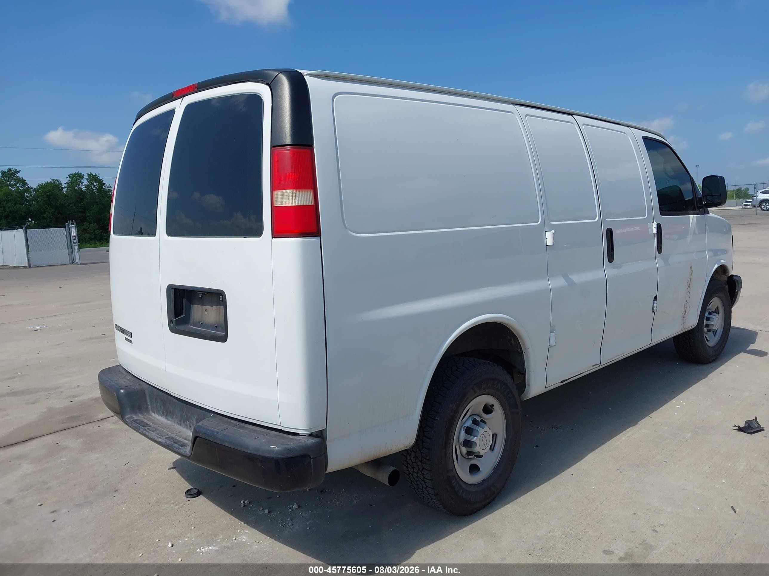 2014 Chevrolet Express 2500 Work Van White vin: 1GCWGFFA0E1188867