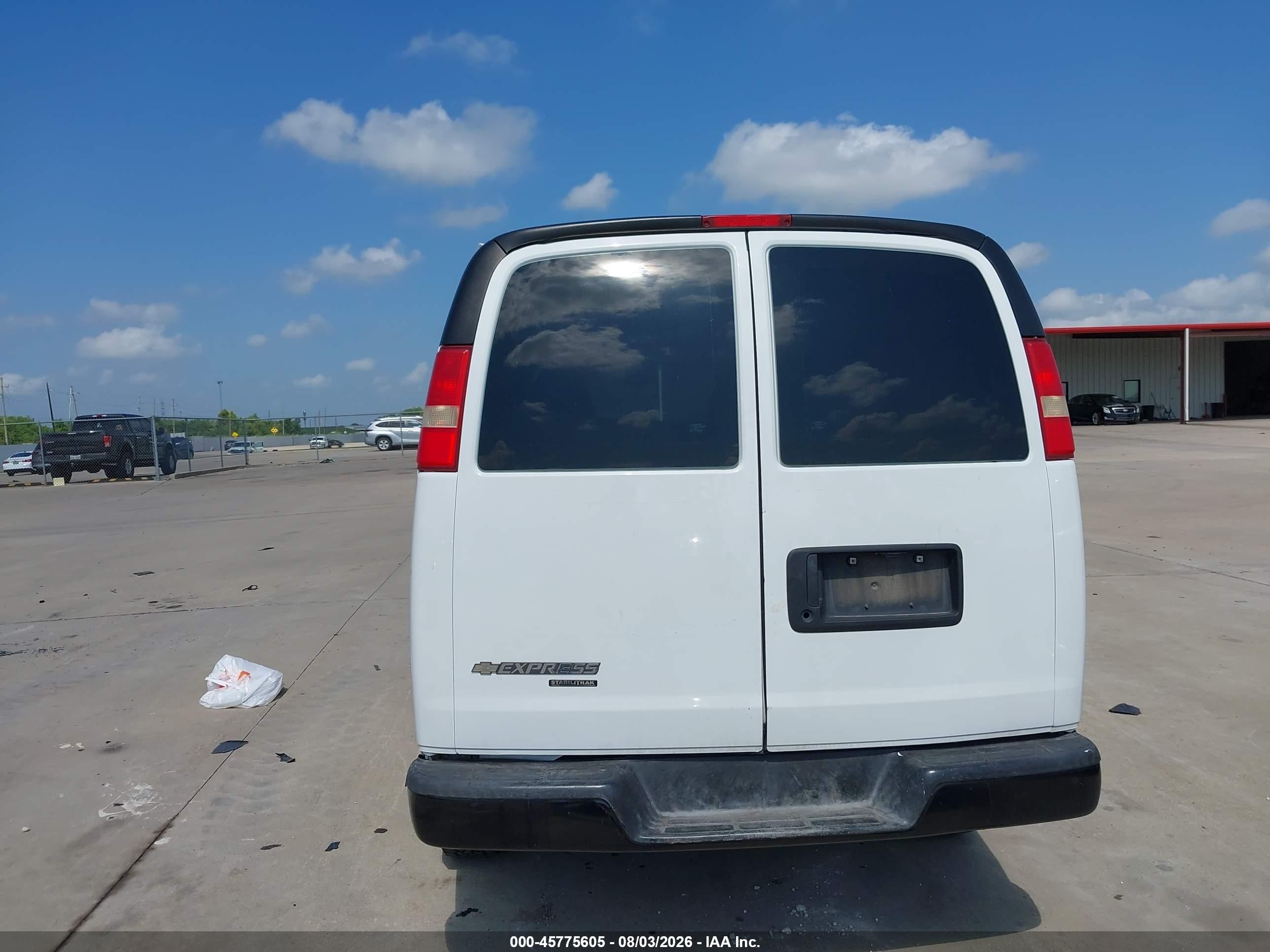 2014 Chevrolet Express 2500 Work Van White vin: 1GCWGFFA0E1188867